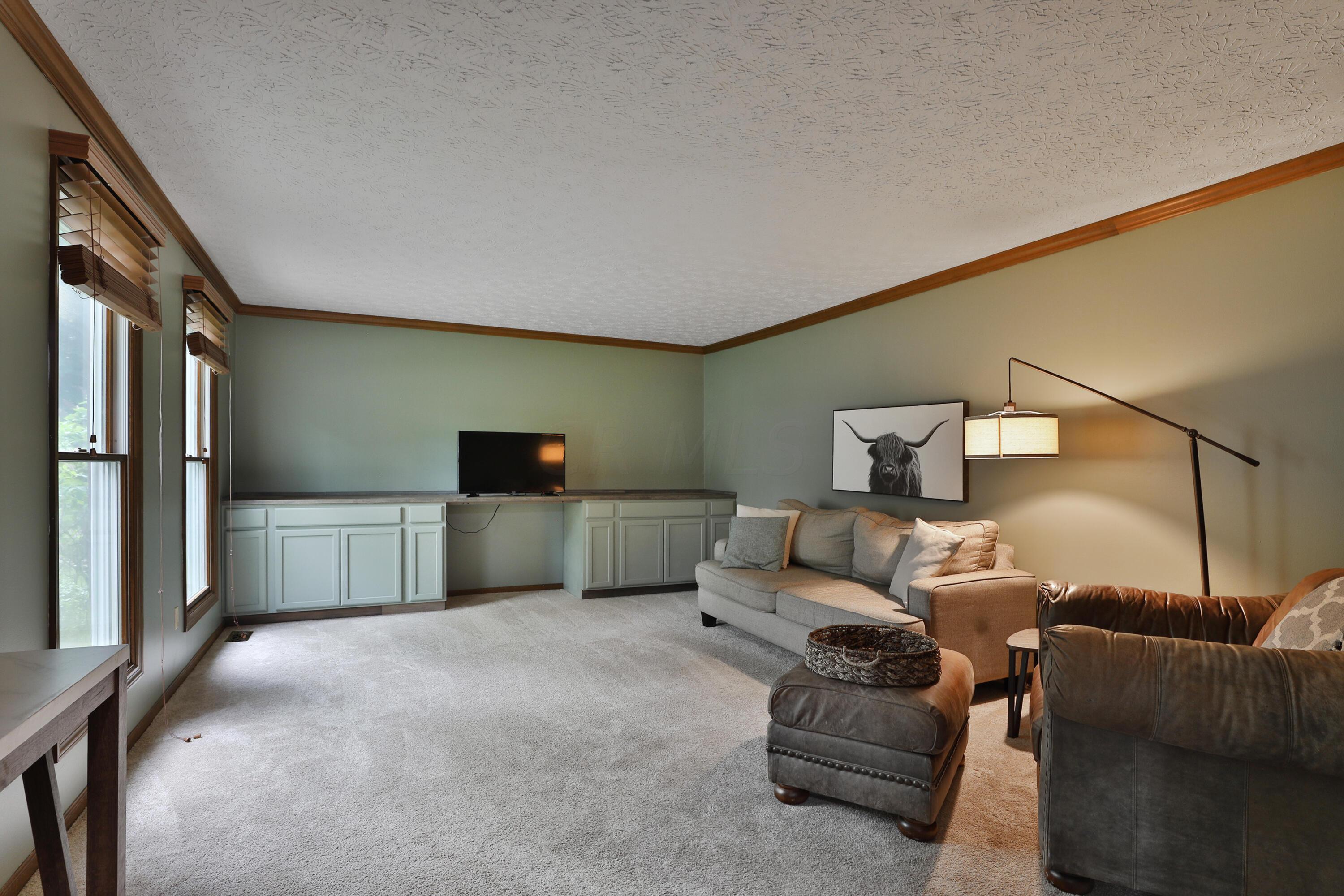 6979 Shetland Street