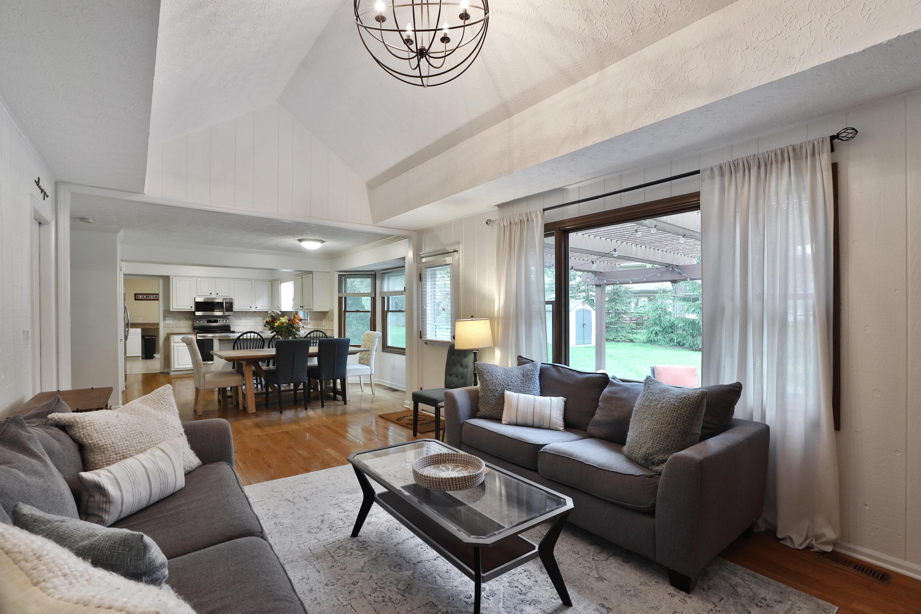 6979 Shetland Street