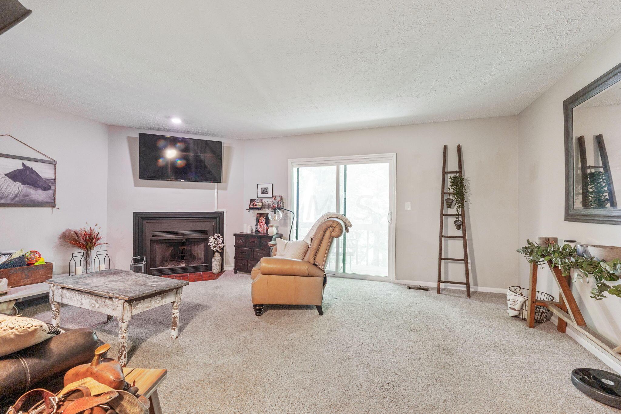 3258 Brookview Way, 13