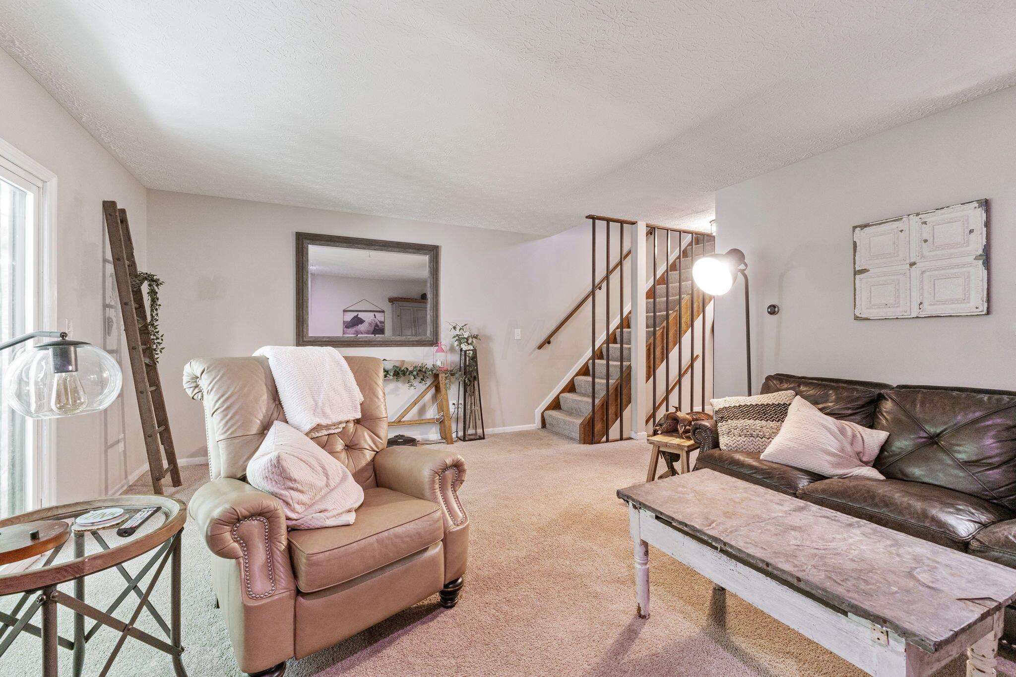 3258 Brookview Way, 13