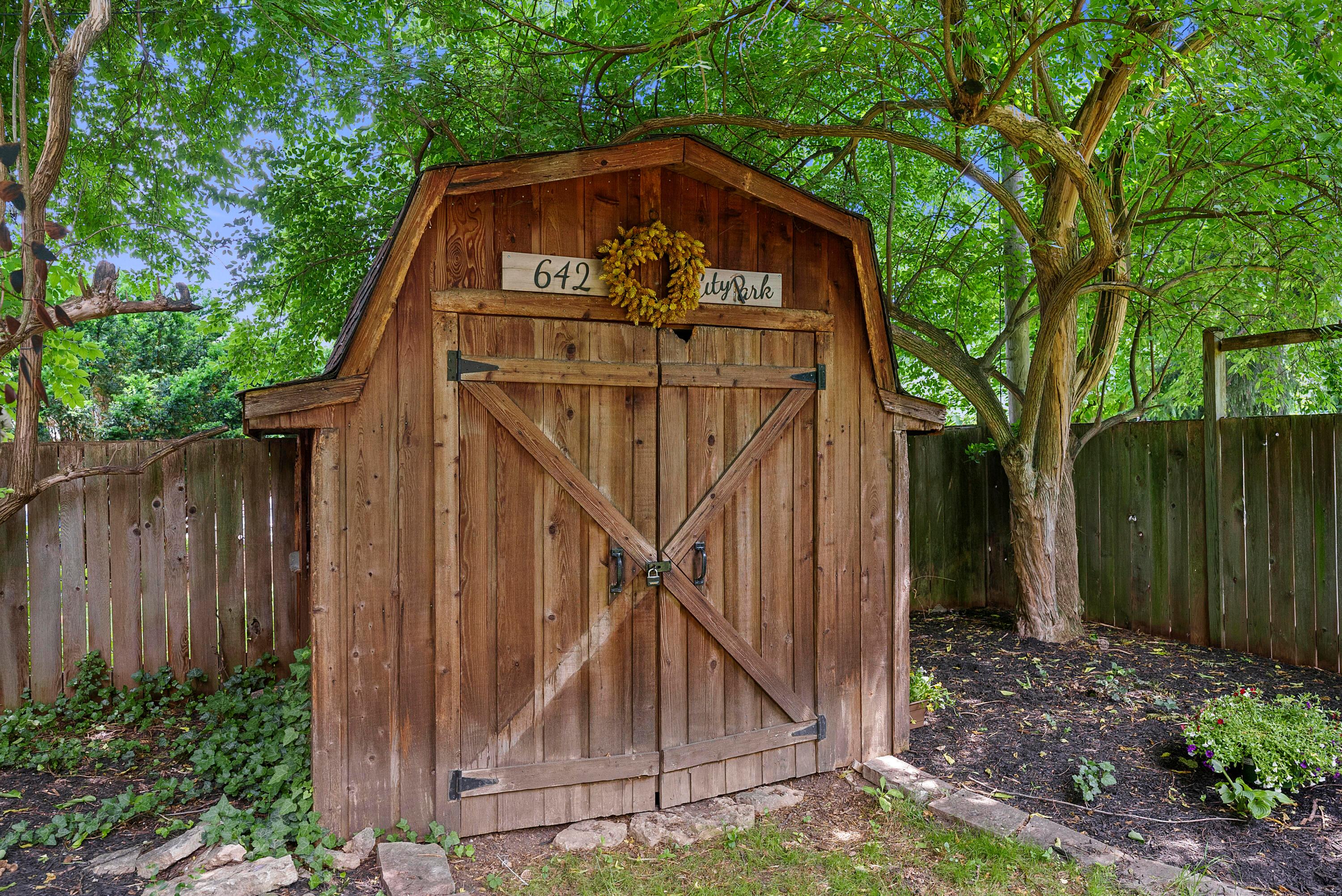 642 City Park Avenue