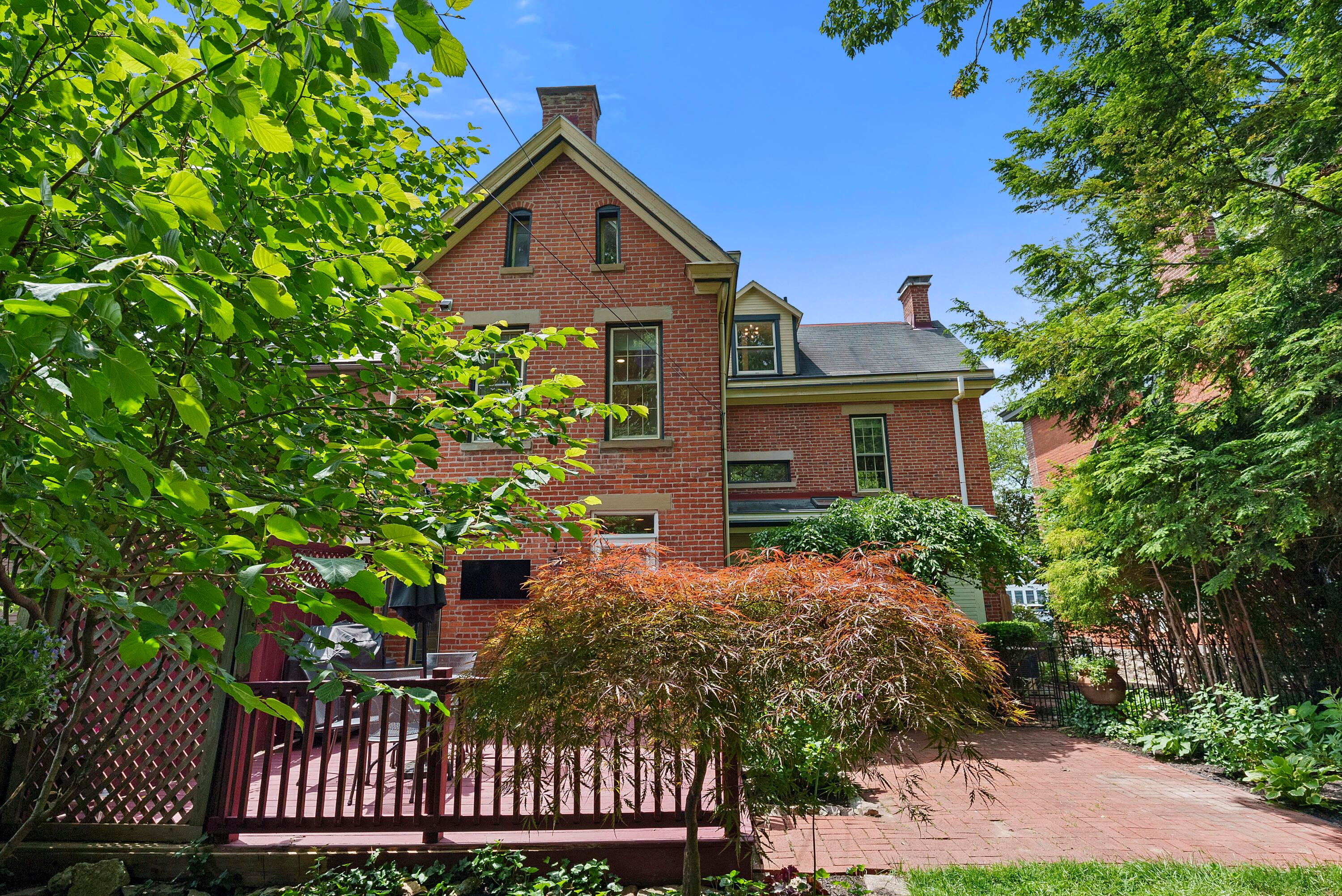 642 City Park Avenue