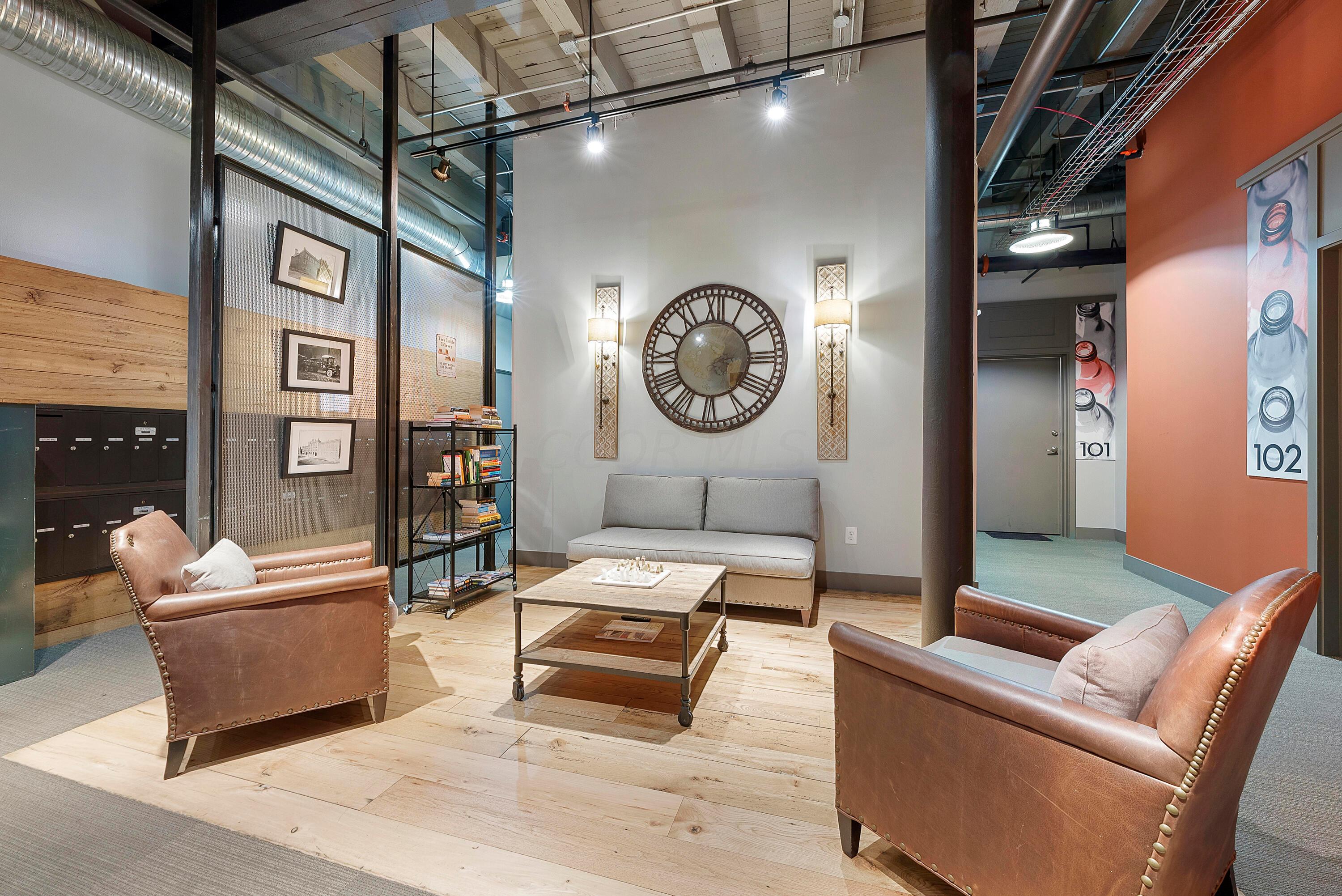 570 S Front Street, 205