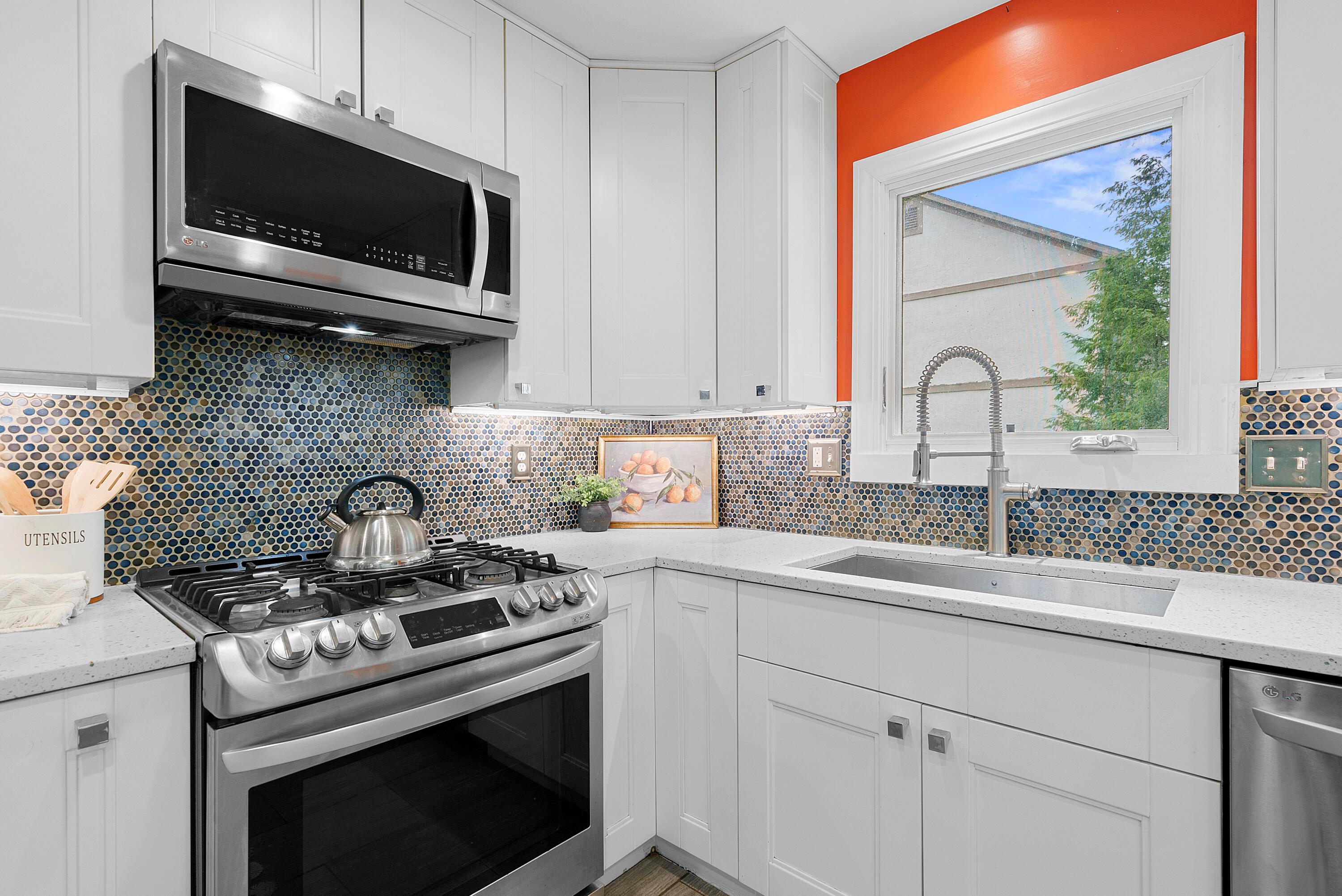 5085 Springfield Court