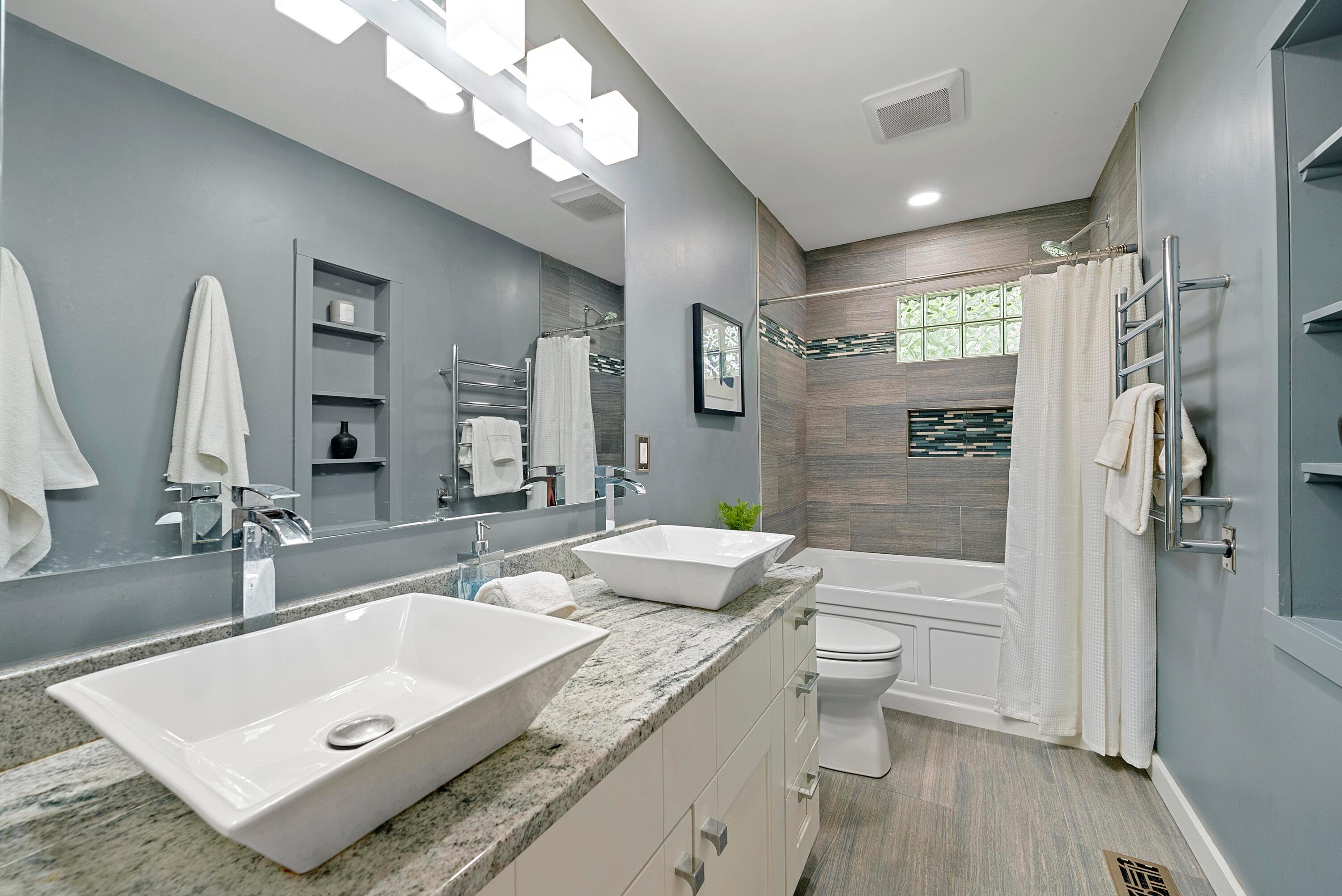 5085 Springfield Court