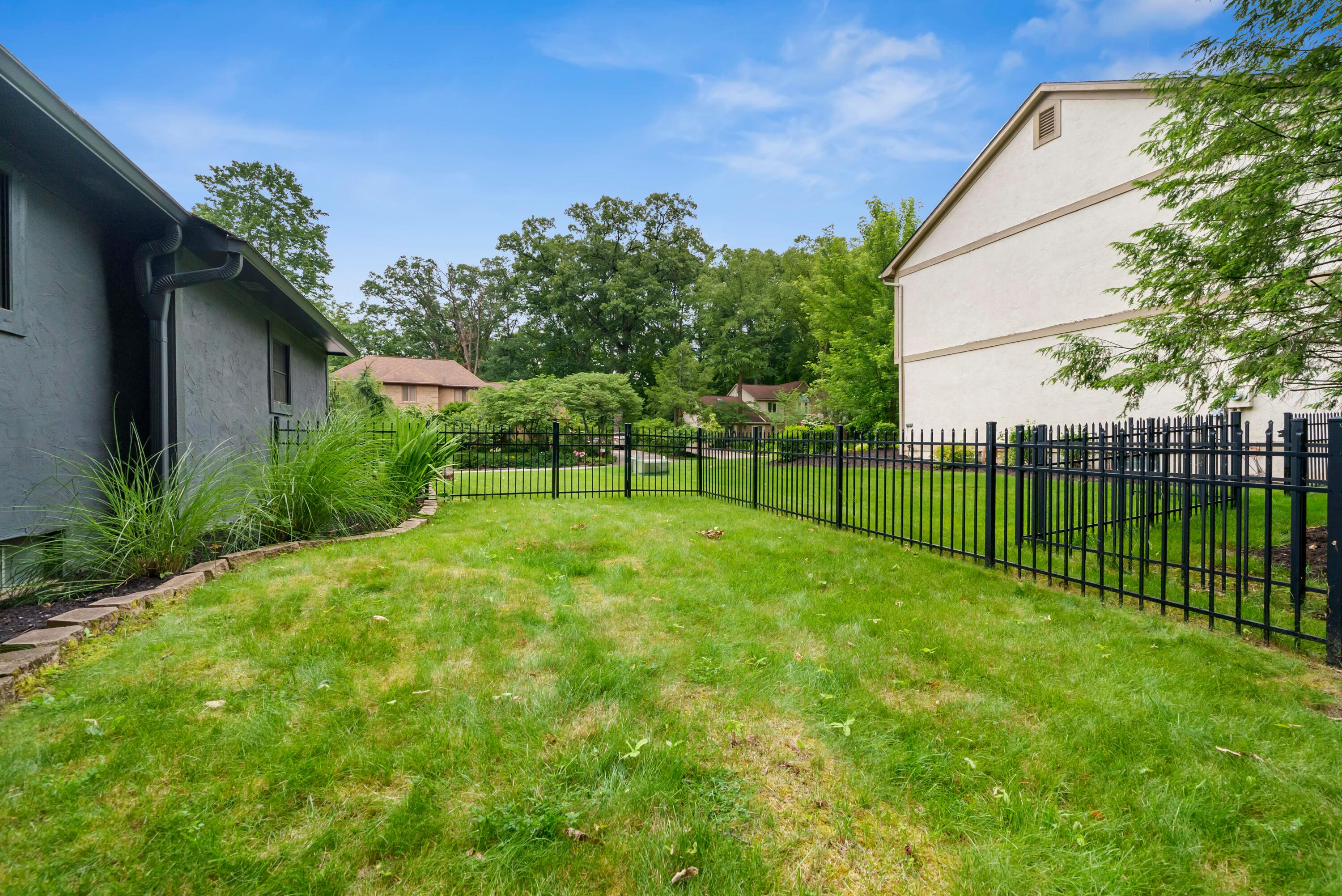 5085 Springfield Court