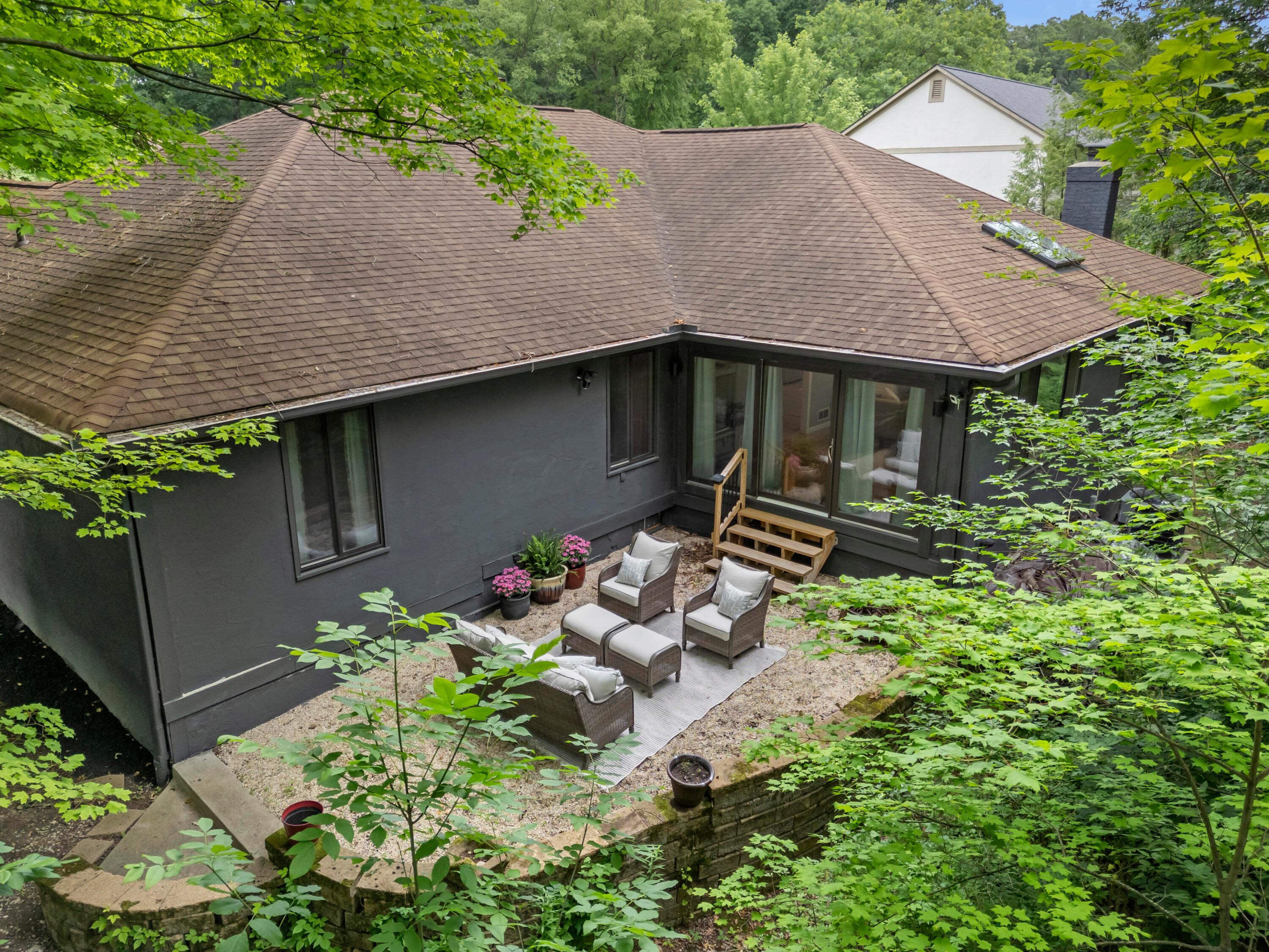 5085 Springfield Court