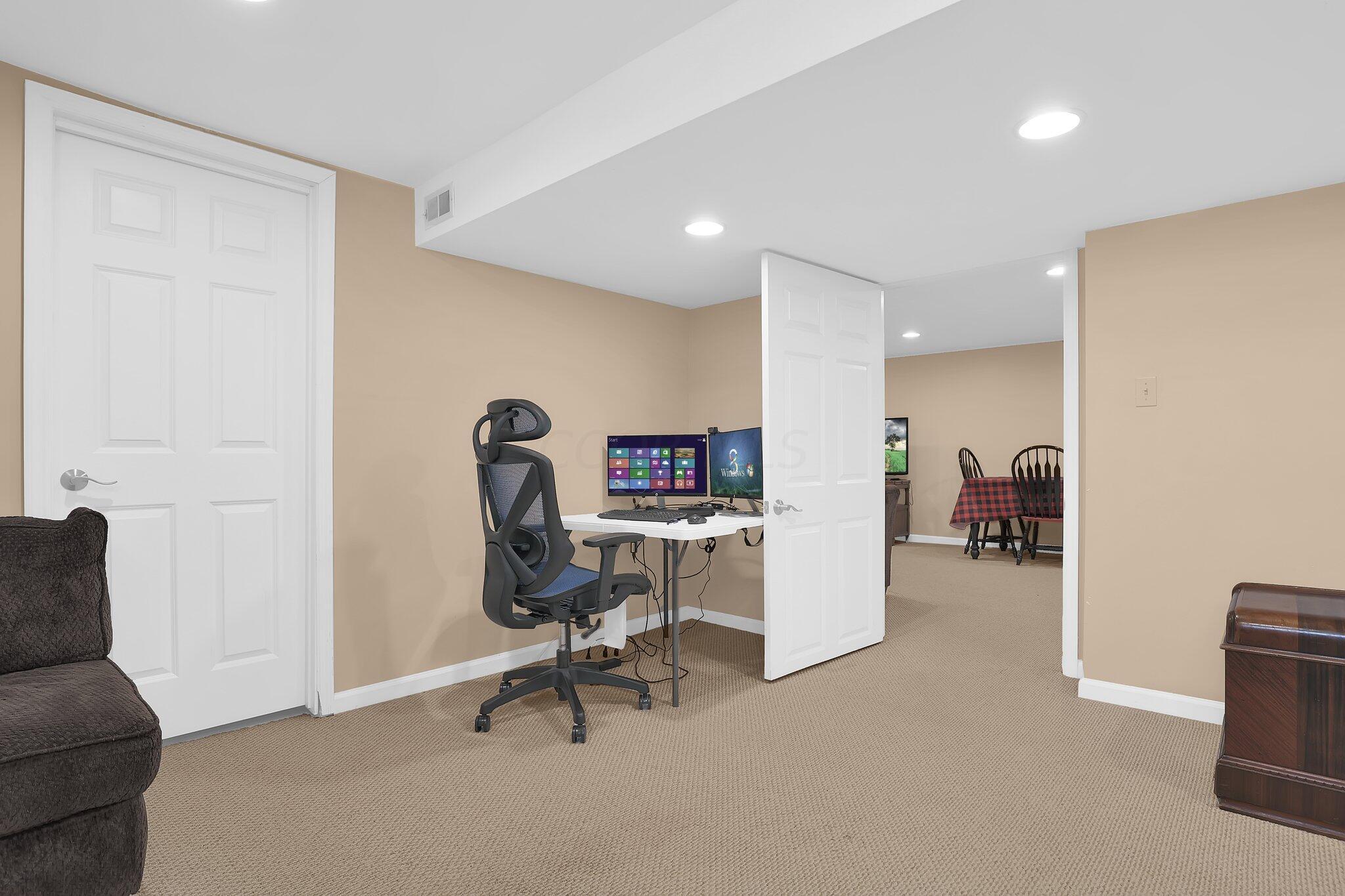 3232 Doreen Court