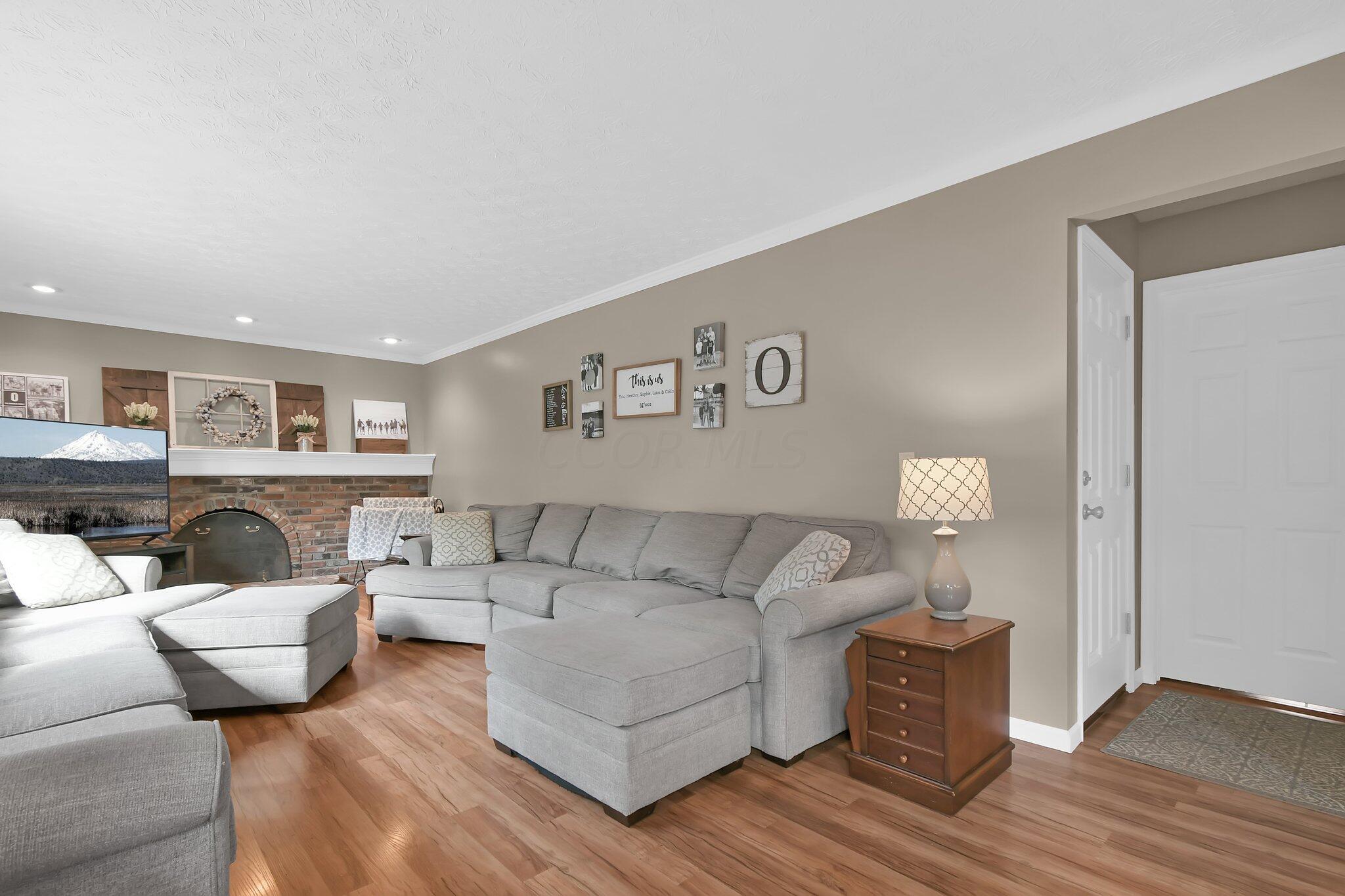 3232 Doreen Court