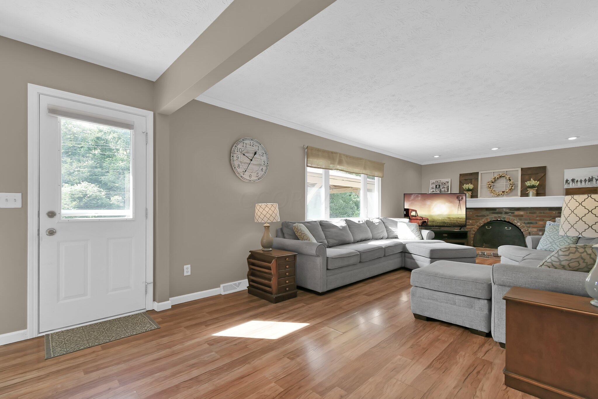 3232 Doreen Court