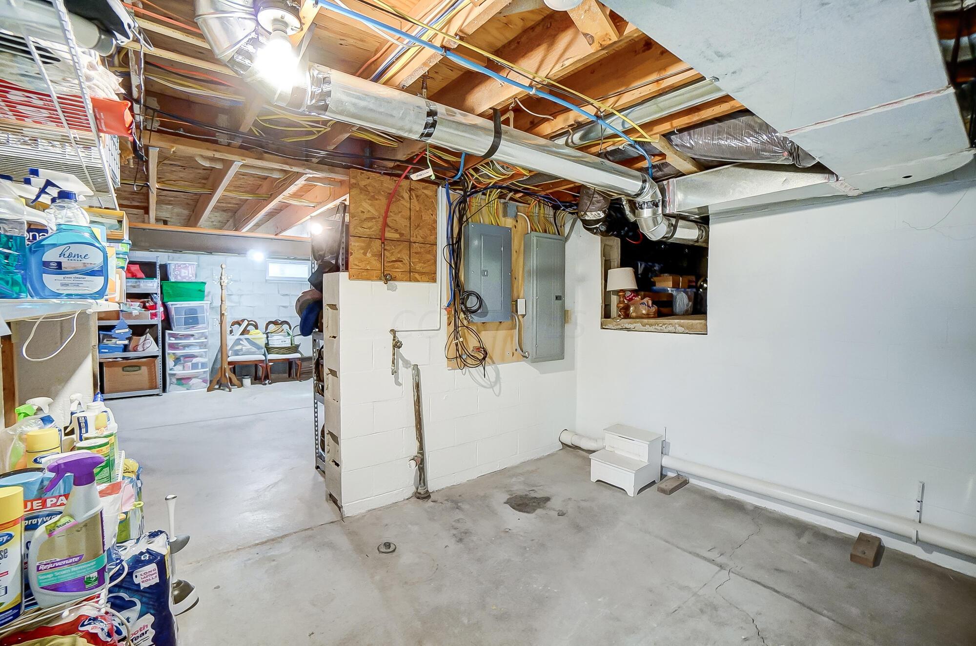 4220 Mountview Road
