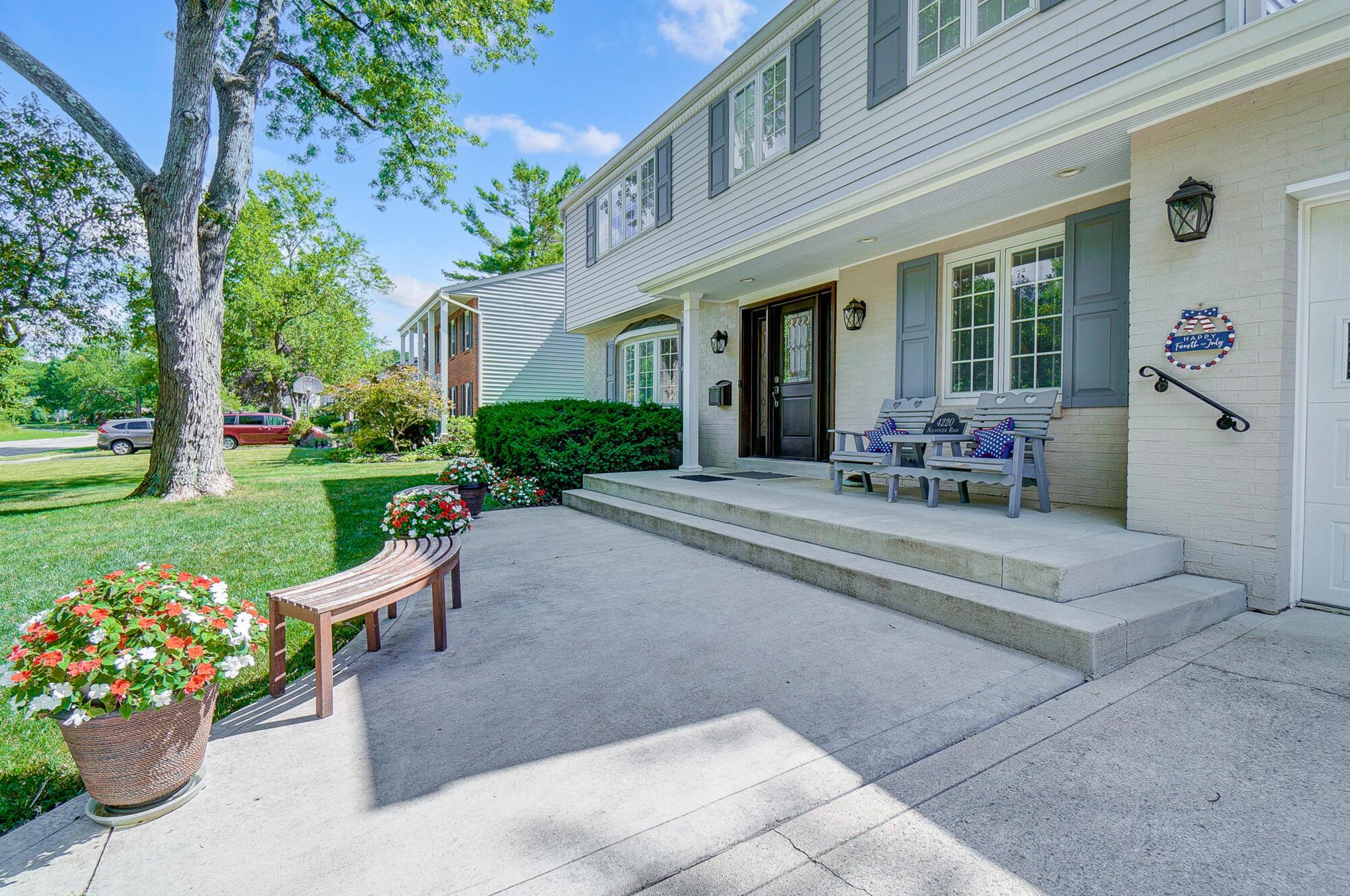 4220 Mountview Road