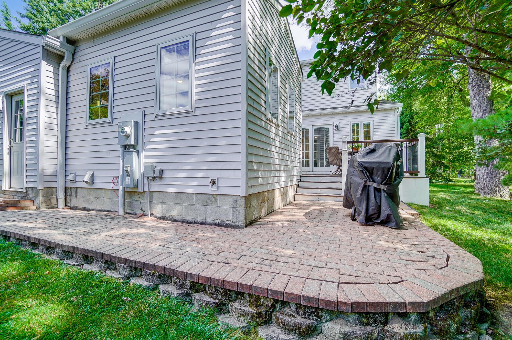 4220 Mountview Road