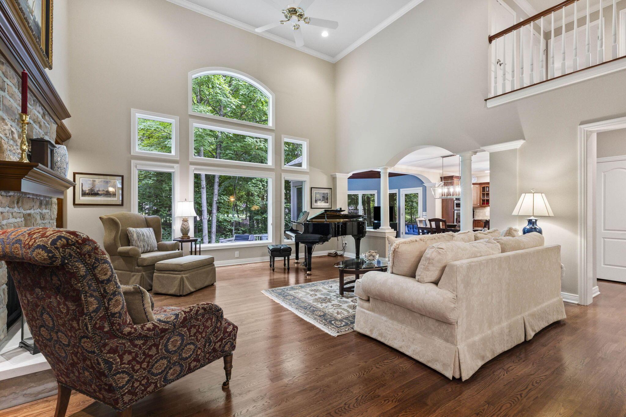 726 Whispering Woods