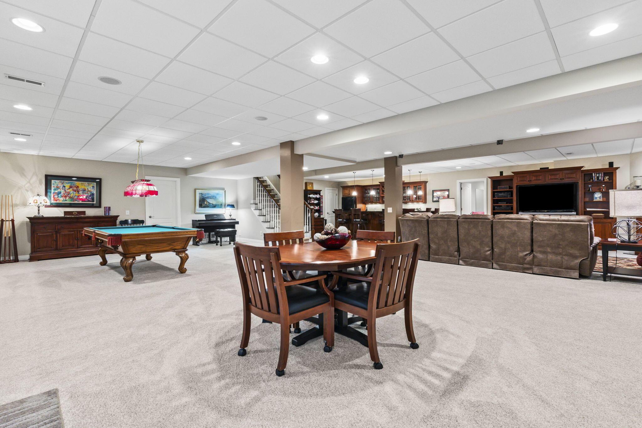 726 Whispering Woods