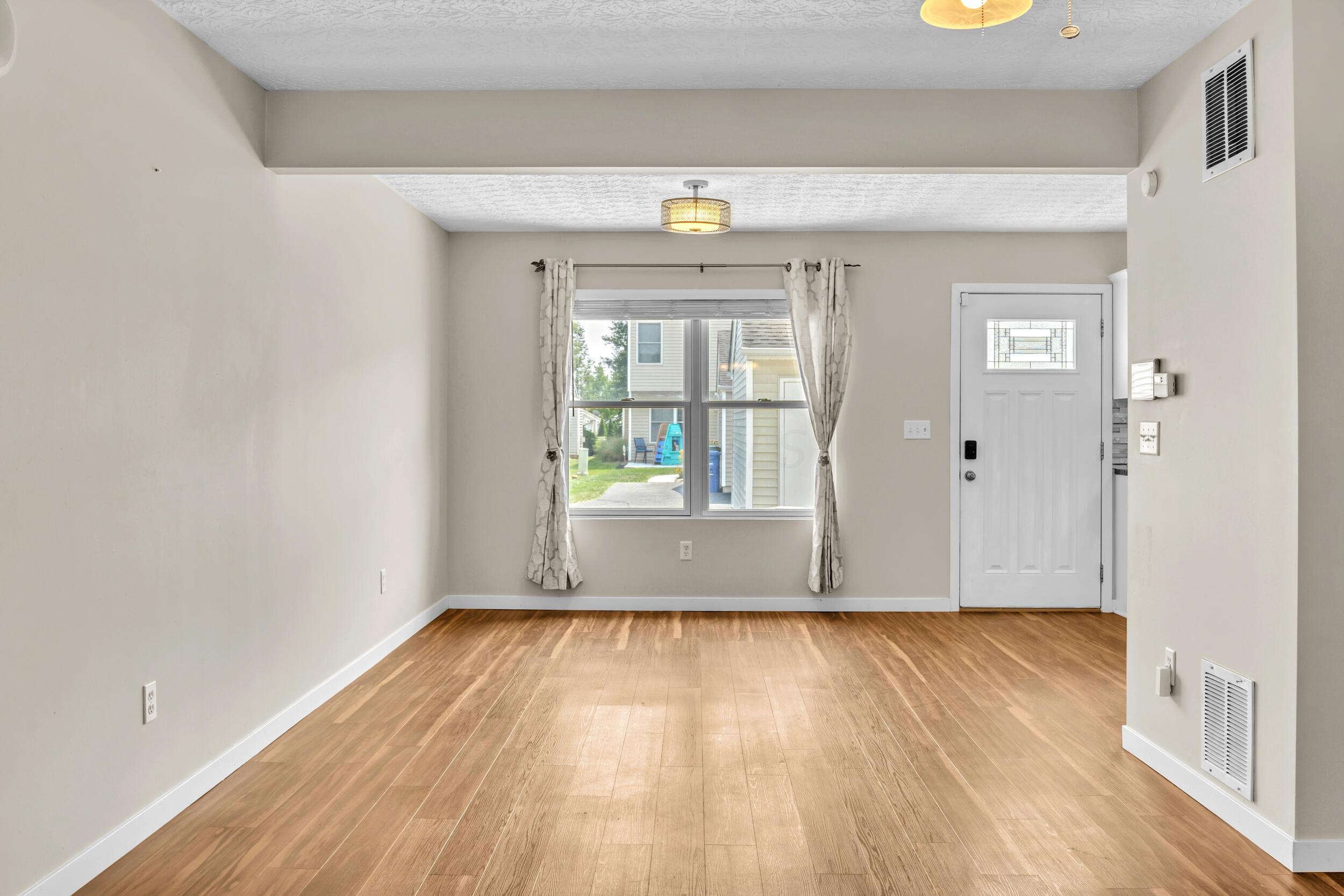 4777 Hoseah Street, 126