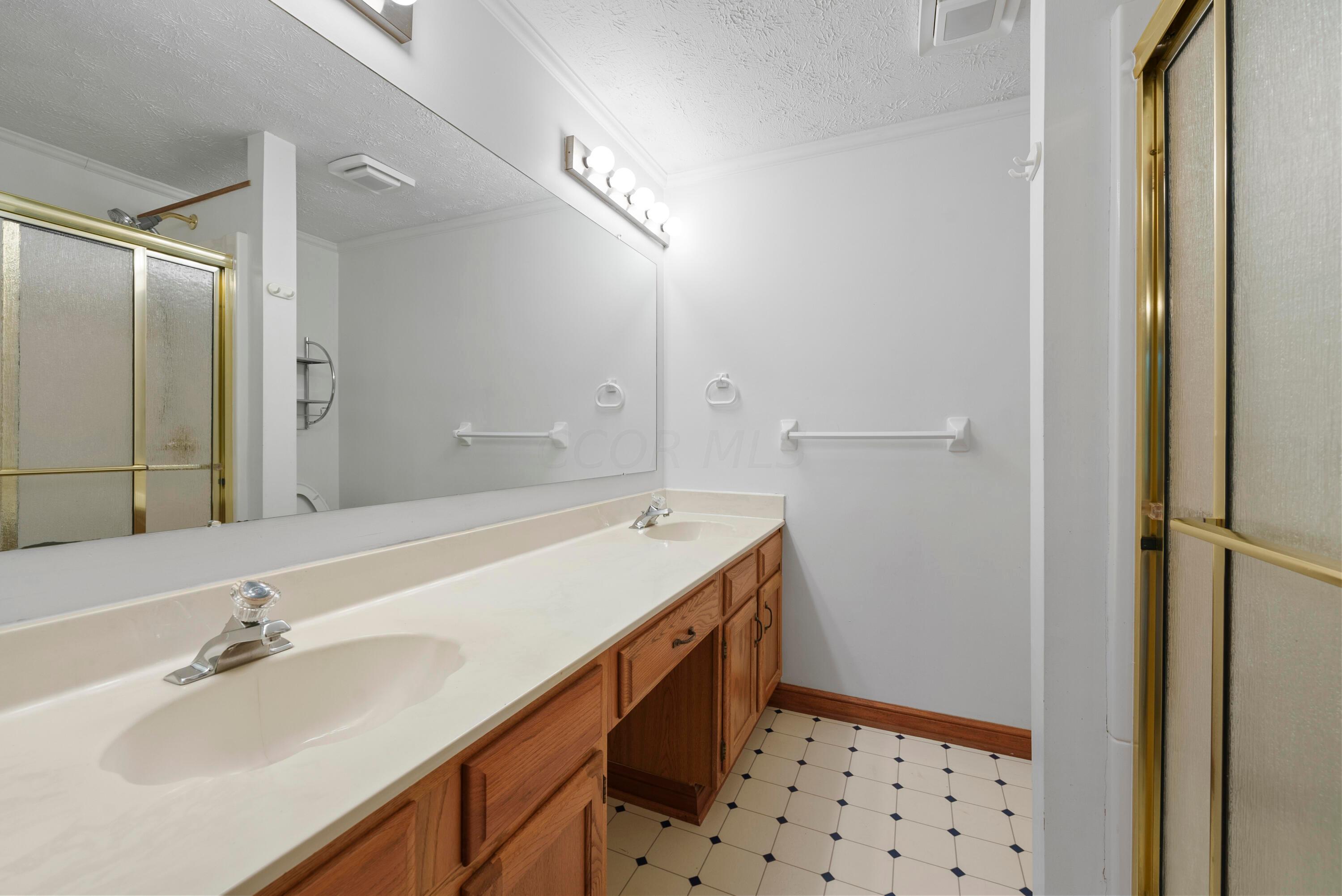 3731 Ravens Glen Drive