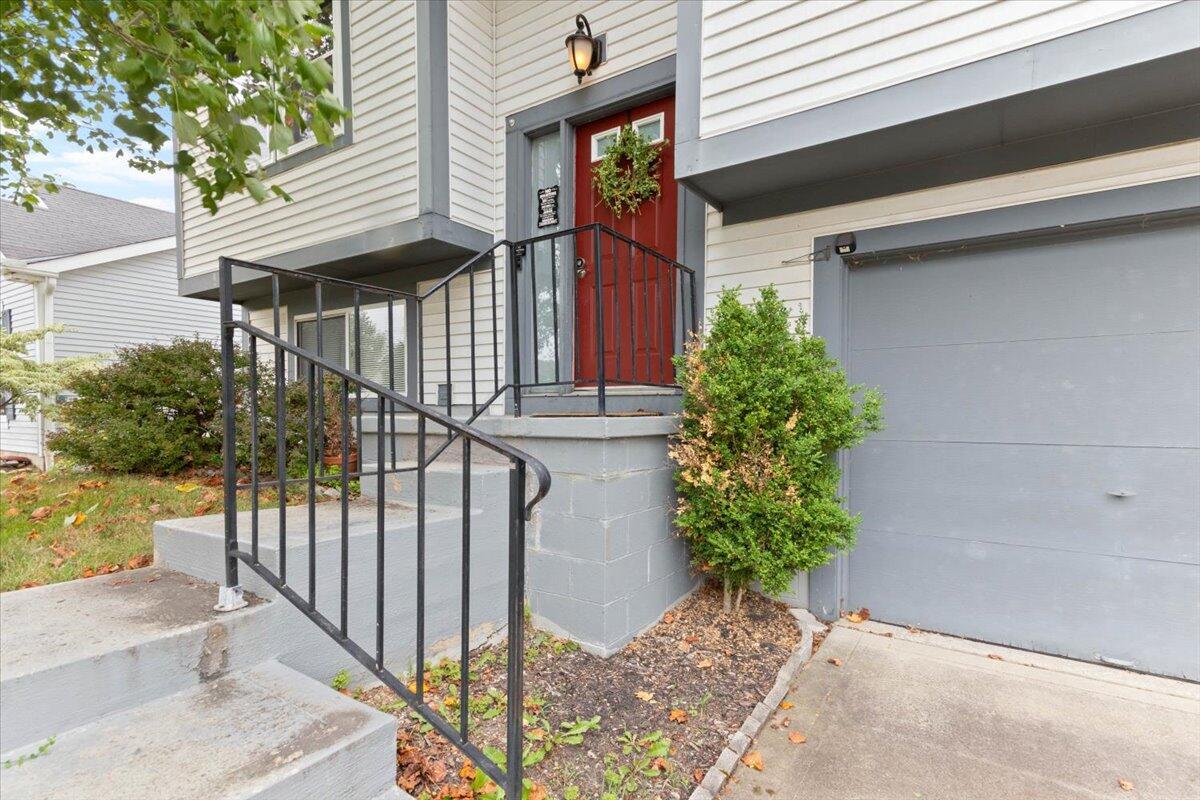 5043 Calhoon Drive