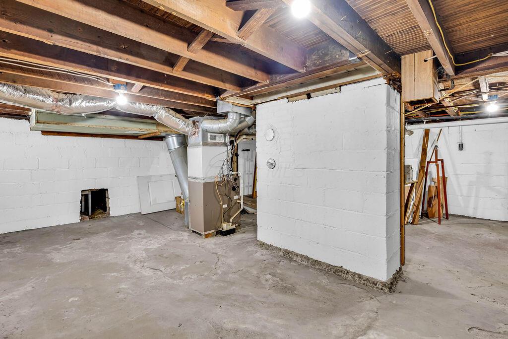 237 E Arcadia Avenue