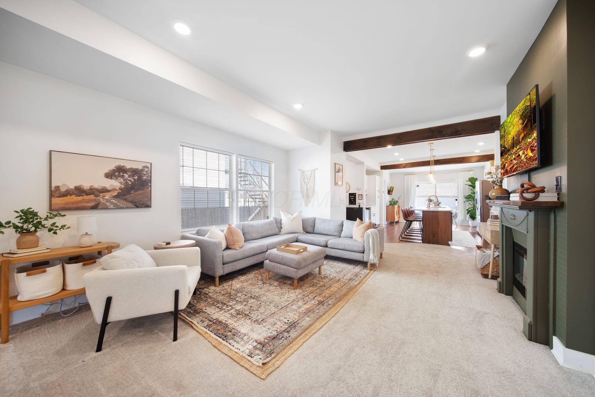 872 Ellsworth Avenue