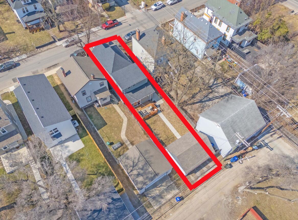 872 Ellsworth Avenue