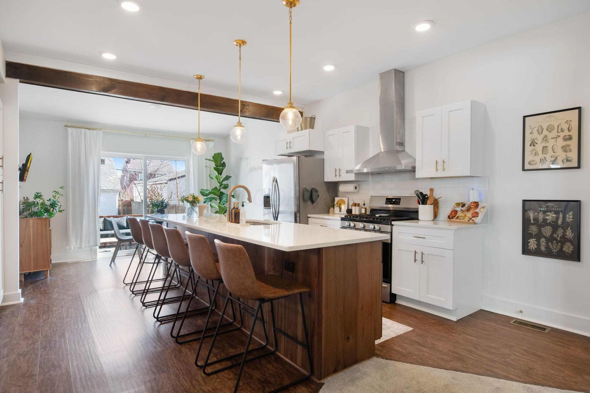 872 Ellsworth Avenue