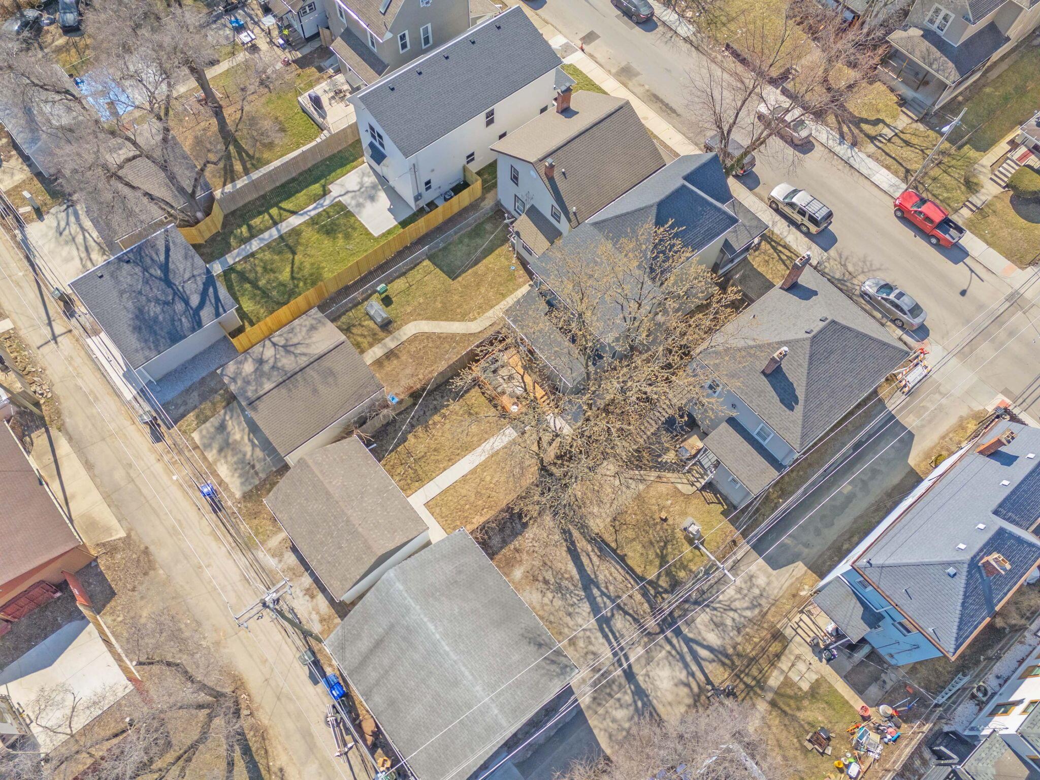 872 Ellsworth Avenue