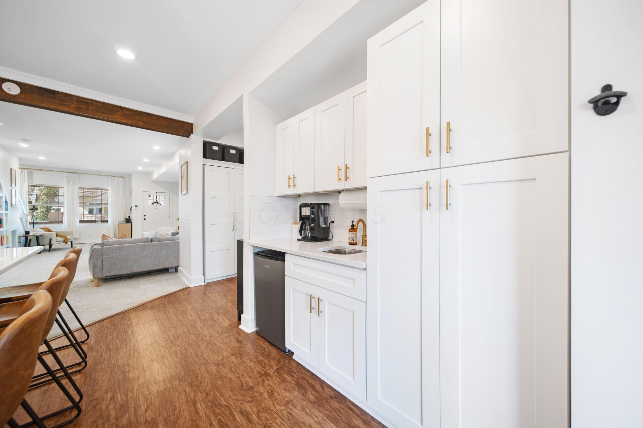 872 Ellsworth Avenue