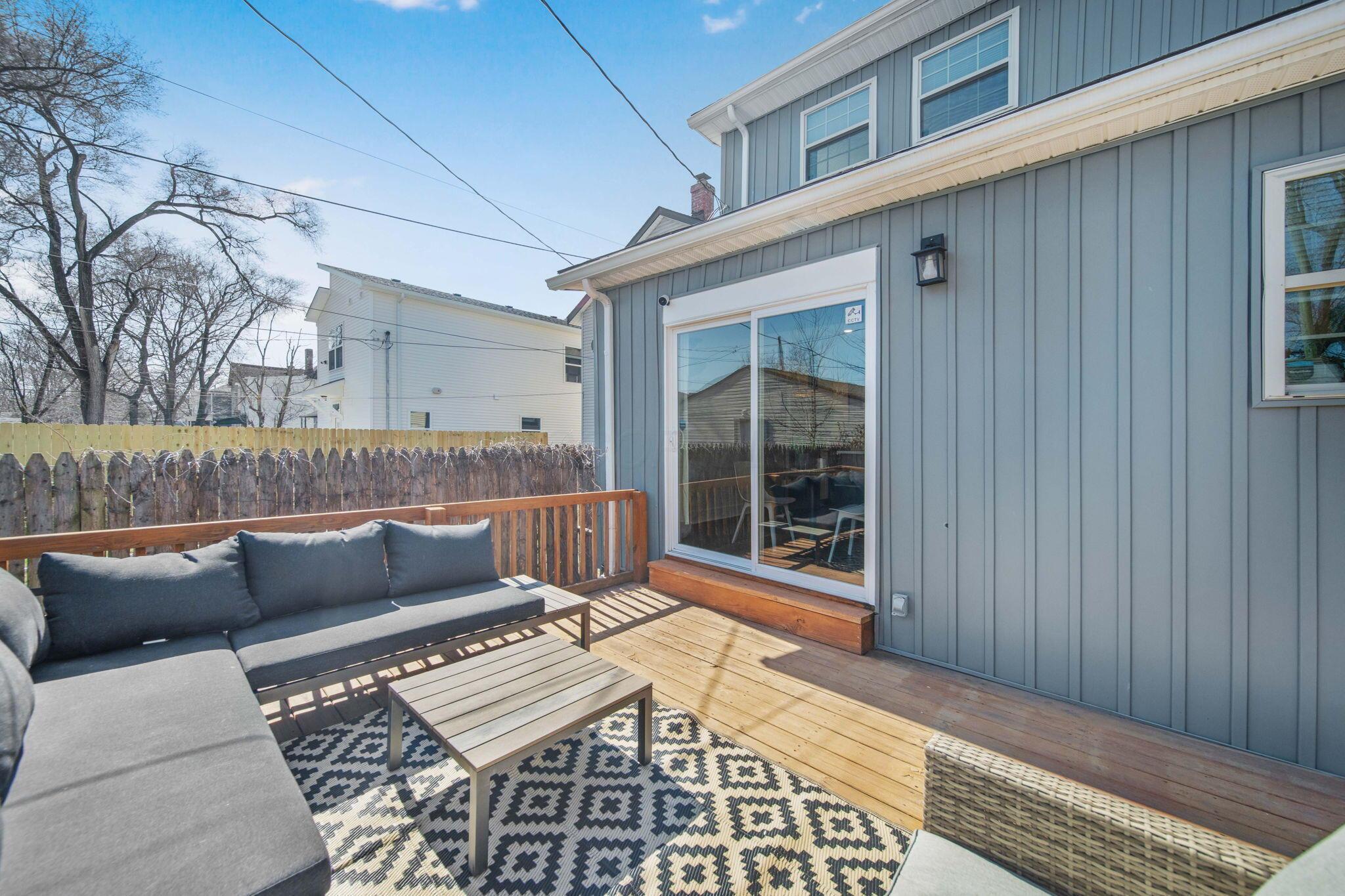 872 Ellsworth Avenue