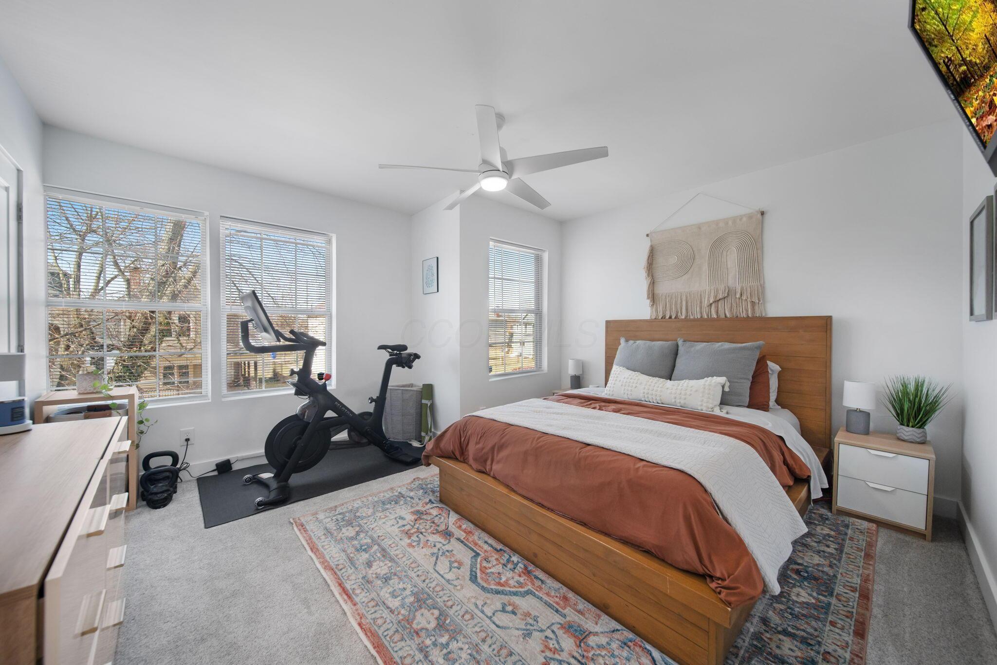 872 Ellsworth Avenue