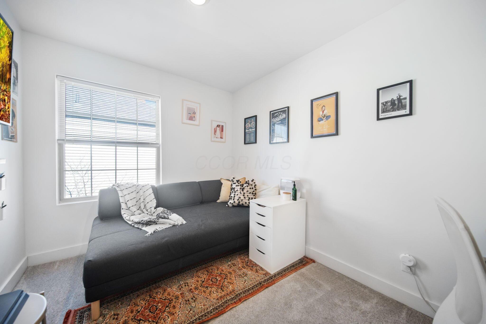 872 Ellsworth Avenue