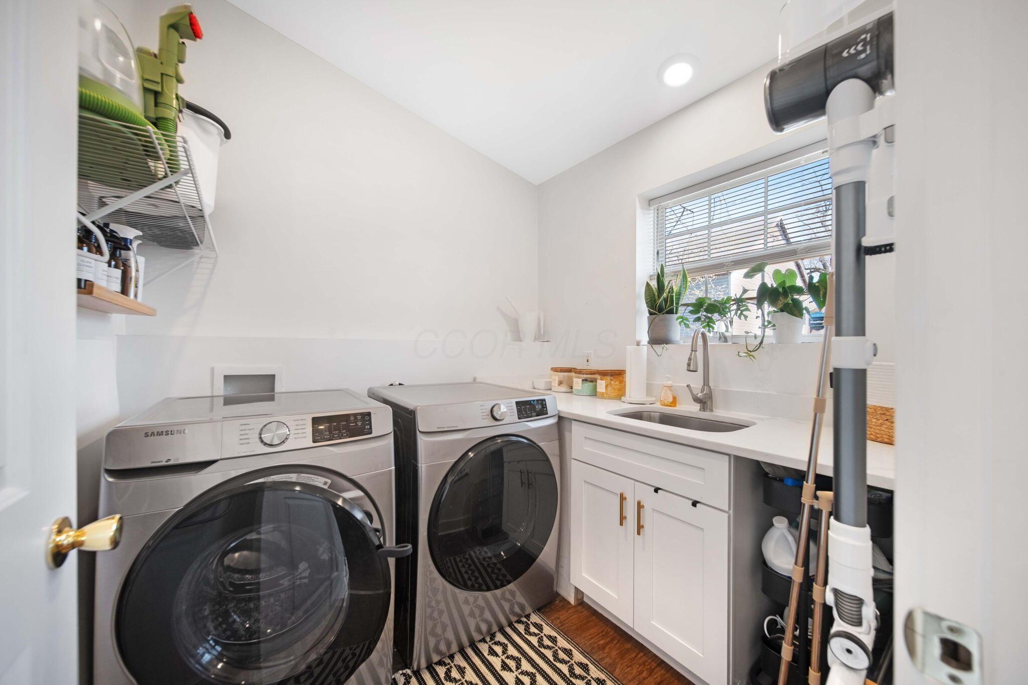 872 Ellsworth Avenue