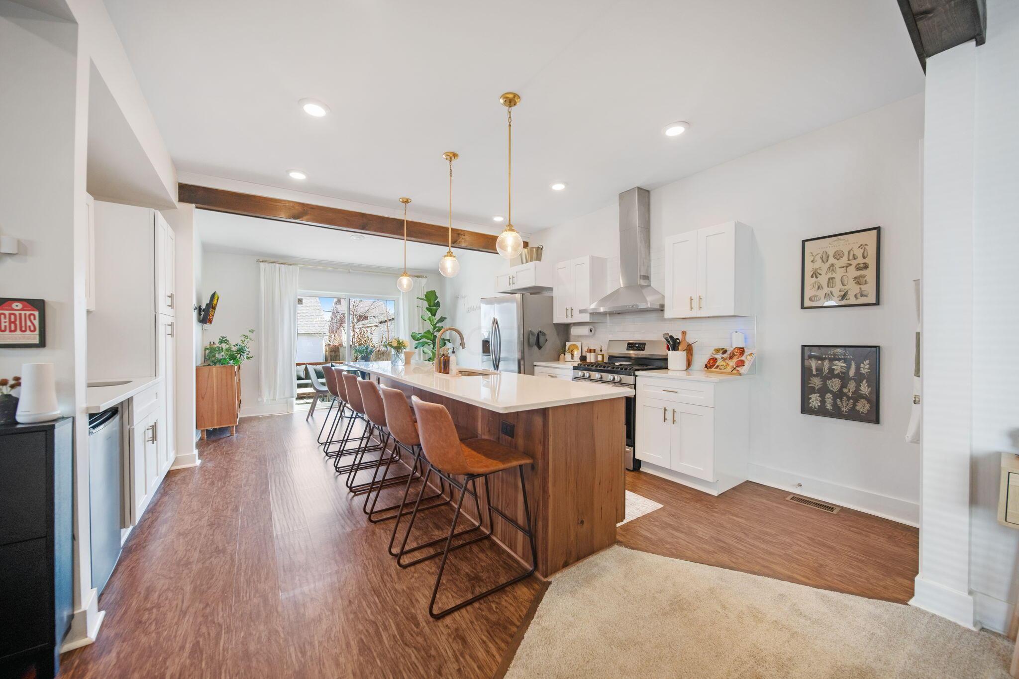 872 Ellsworth Avenue