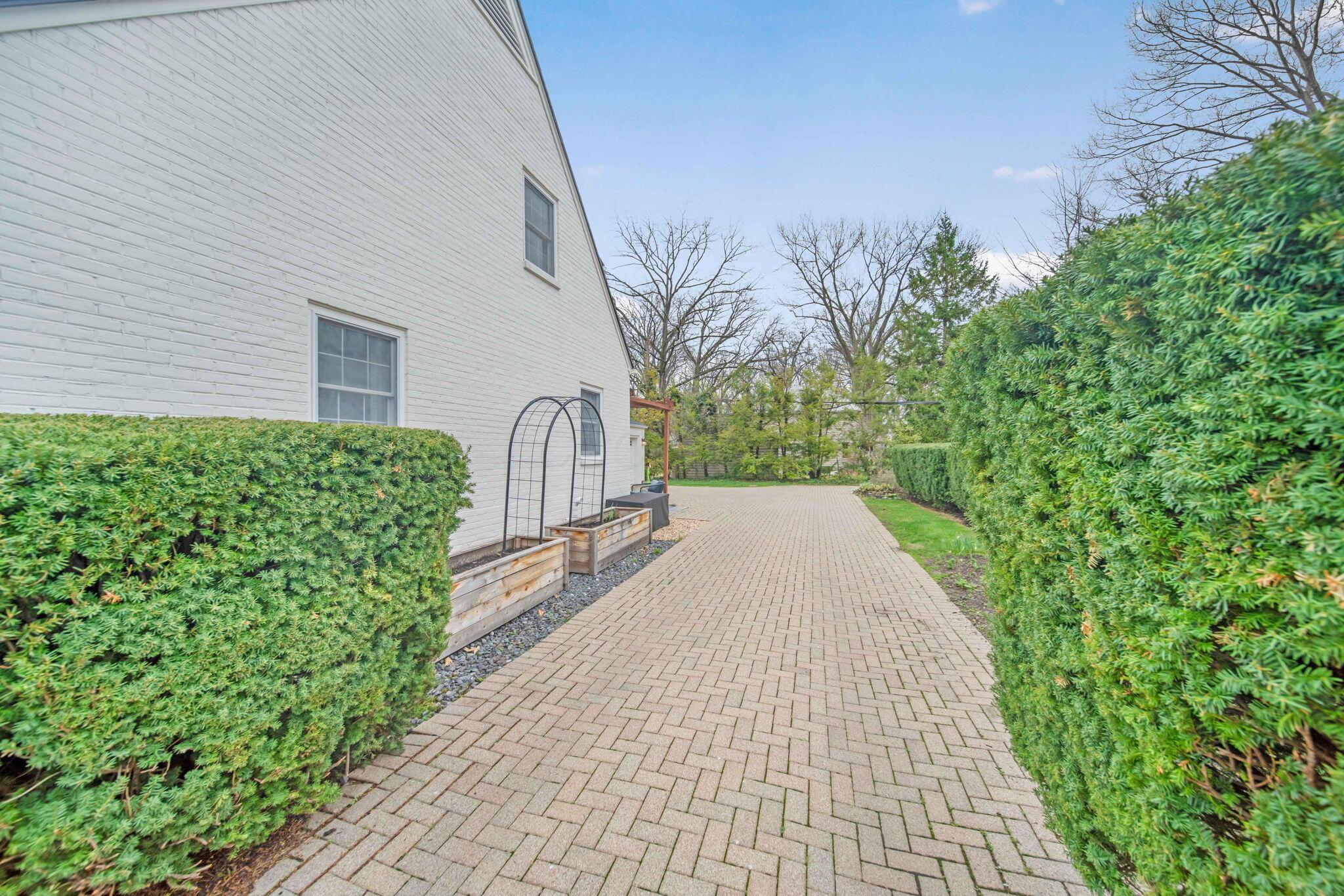 2670 Wexford Road