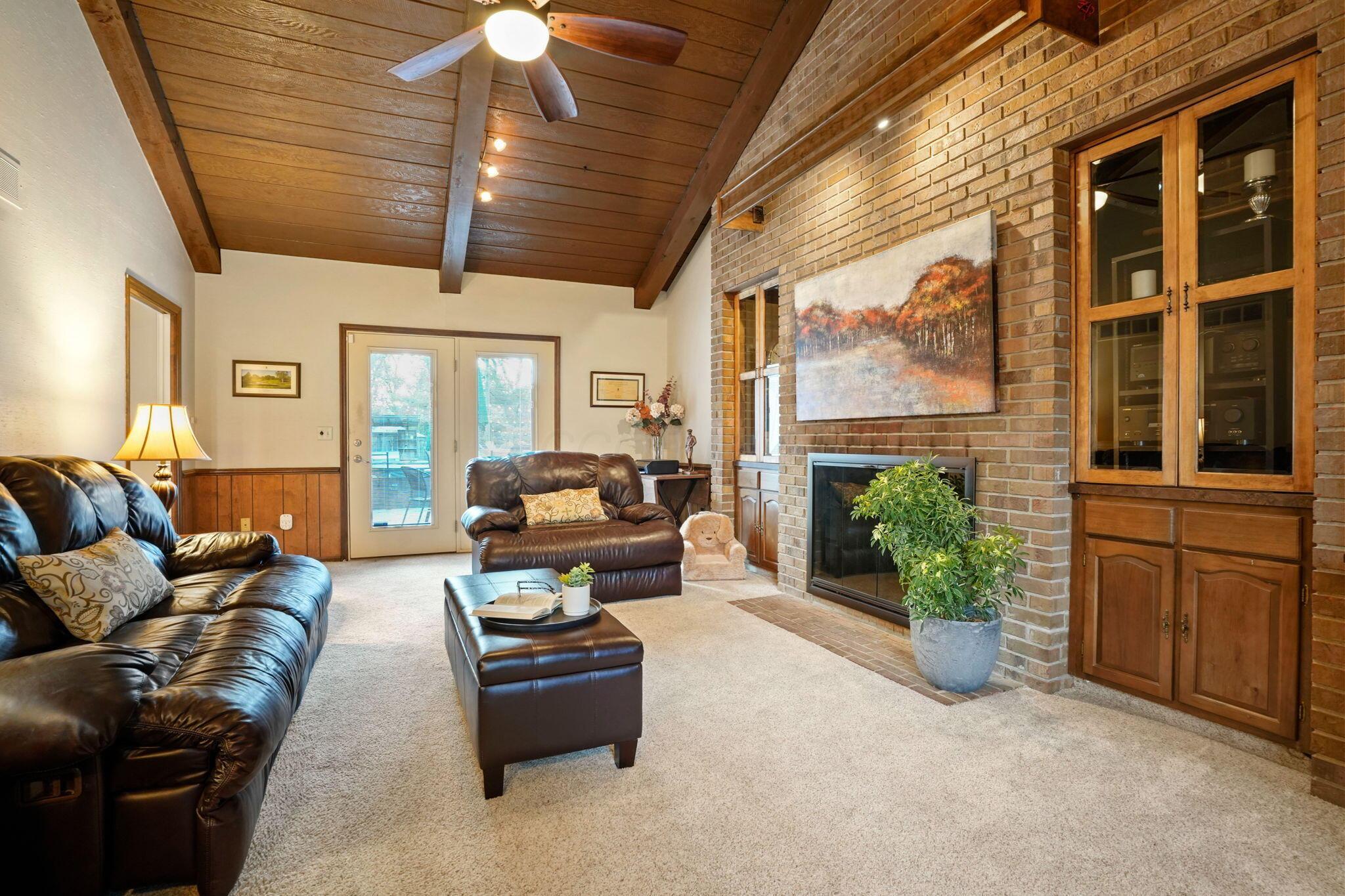 3823 Beecham Court