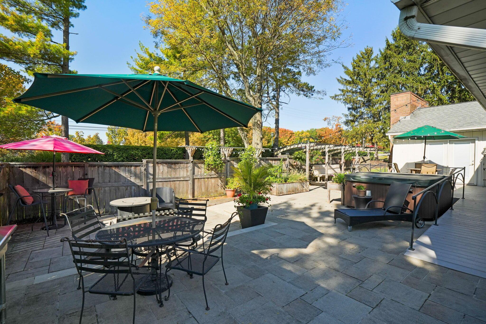 3823 Beecham Court