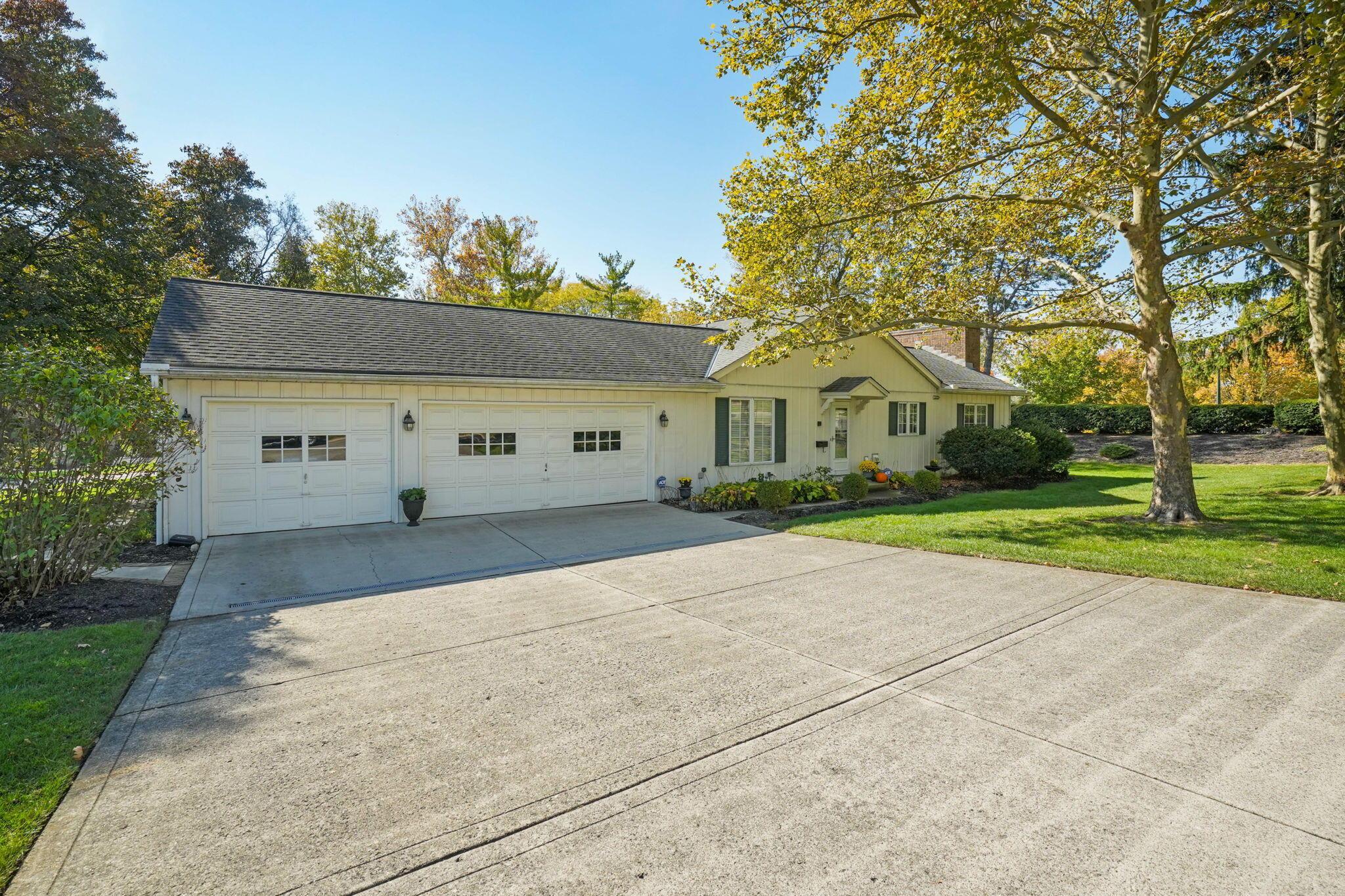 3823 Beecham Court