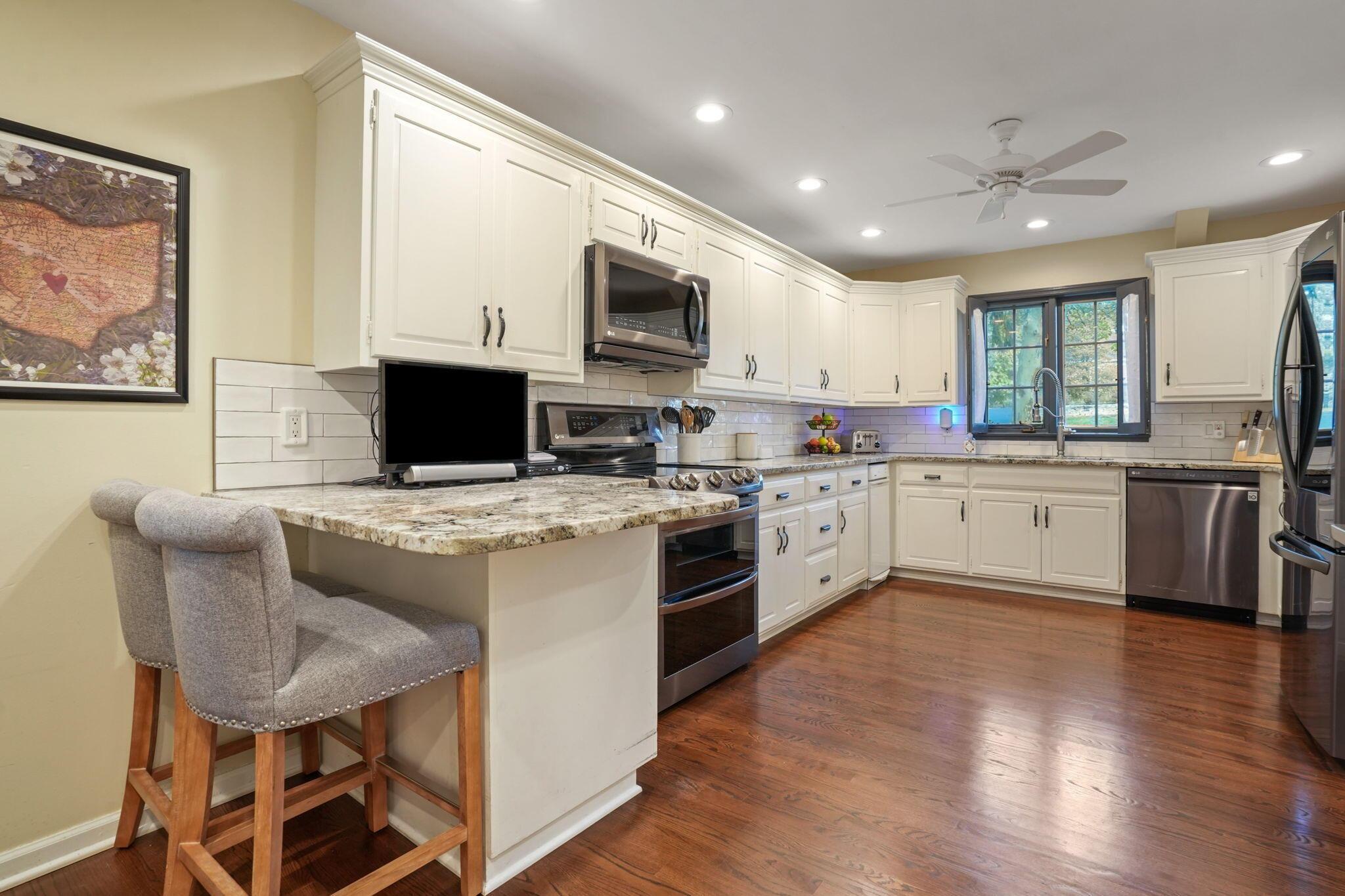 3823 Beecham Court