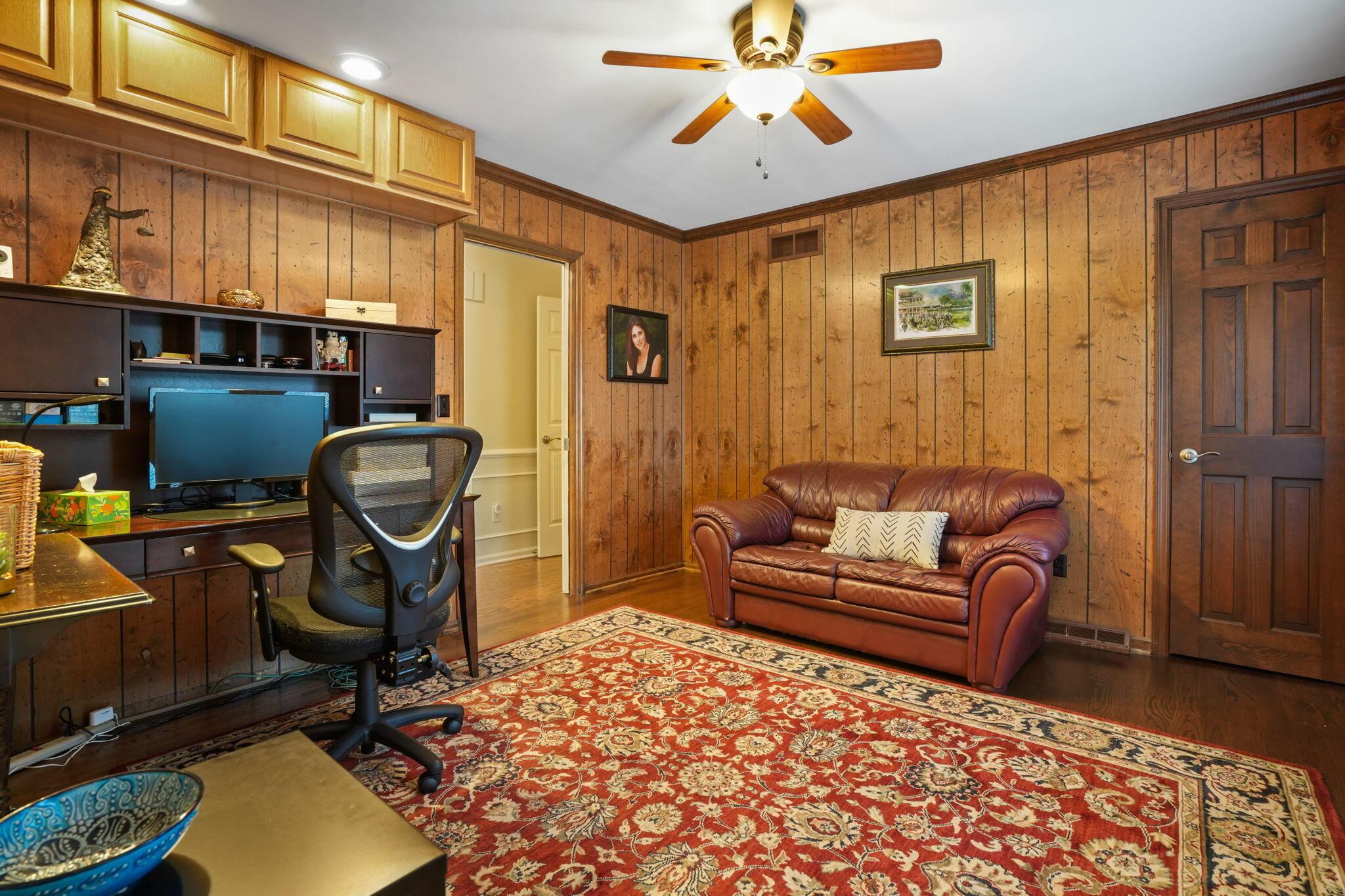 3823 Beecham Court
