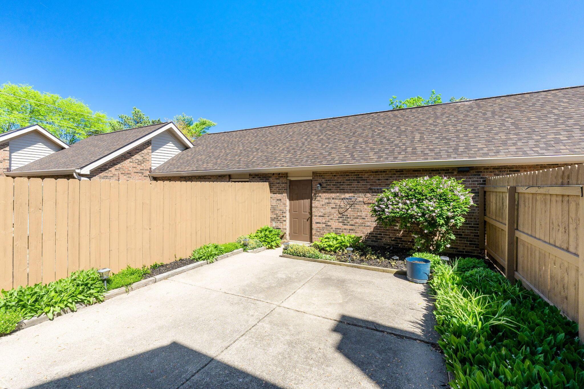 4644 NW Professional