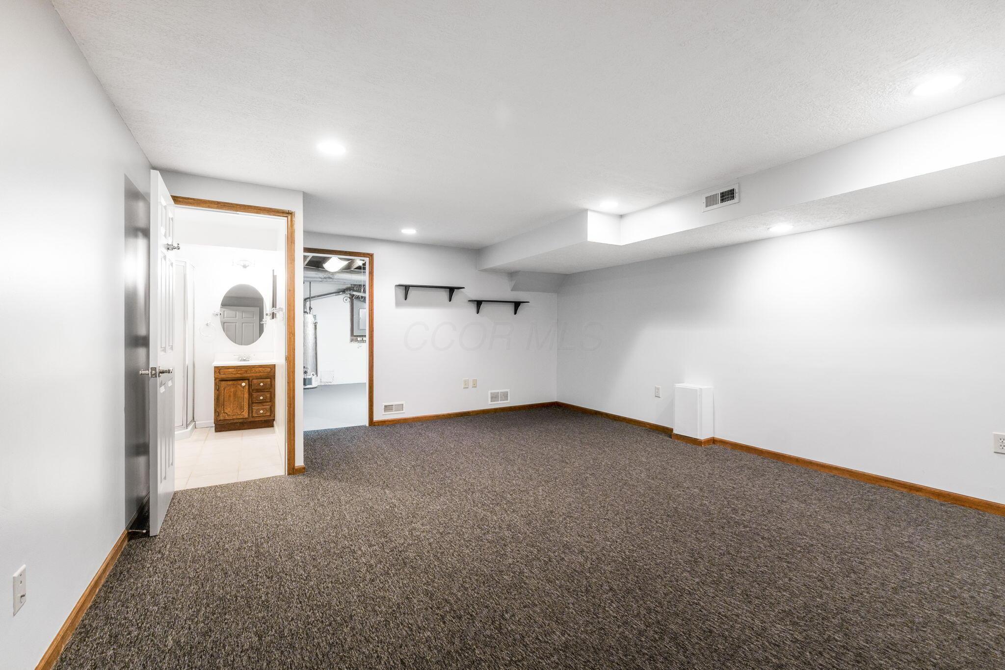 4644 NW Professional