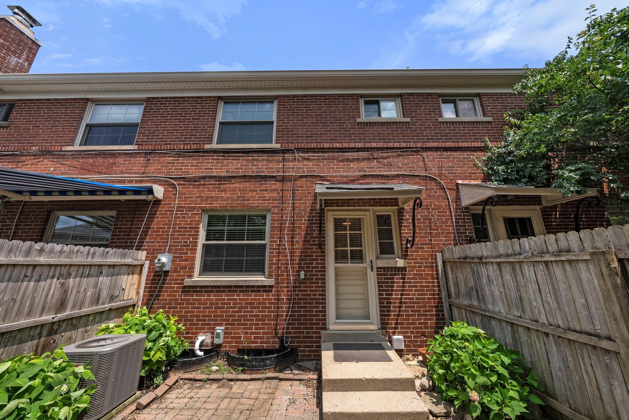 1831 Northwest Boulevard, B