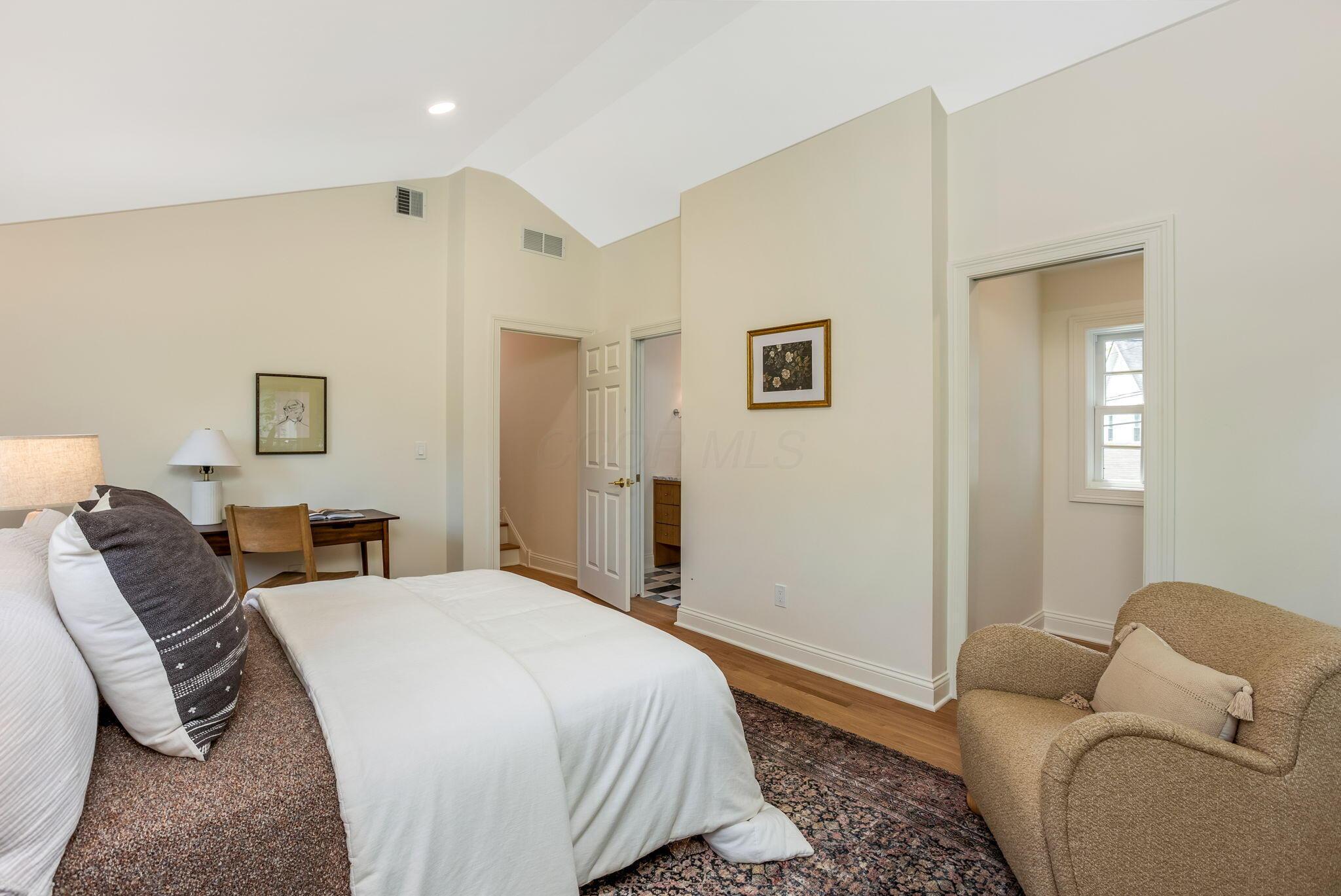 2015 Arlington Avenue