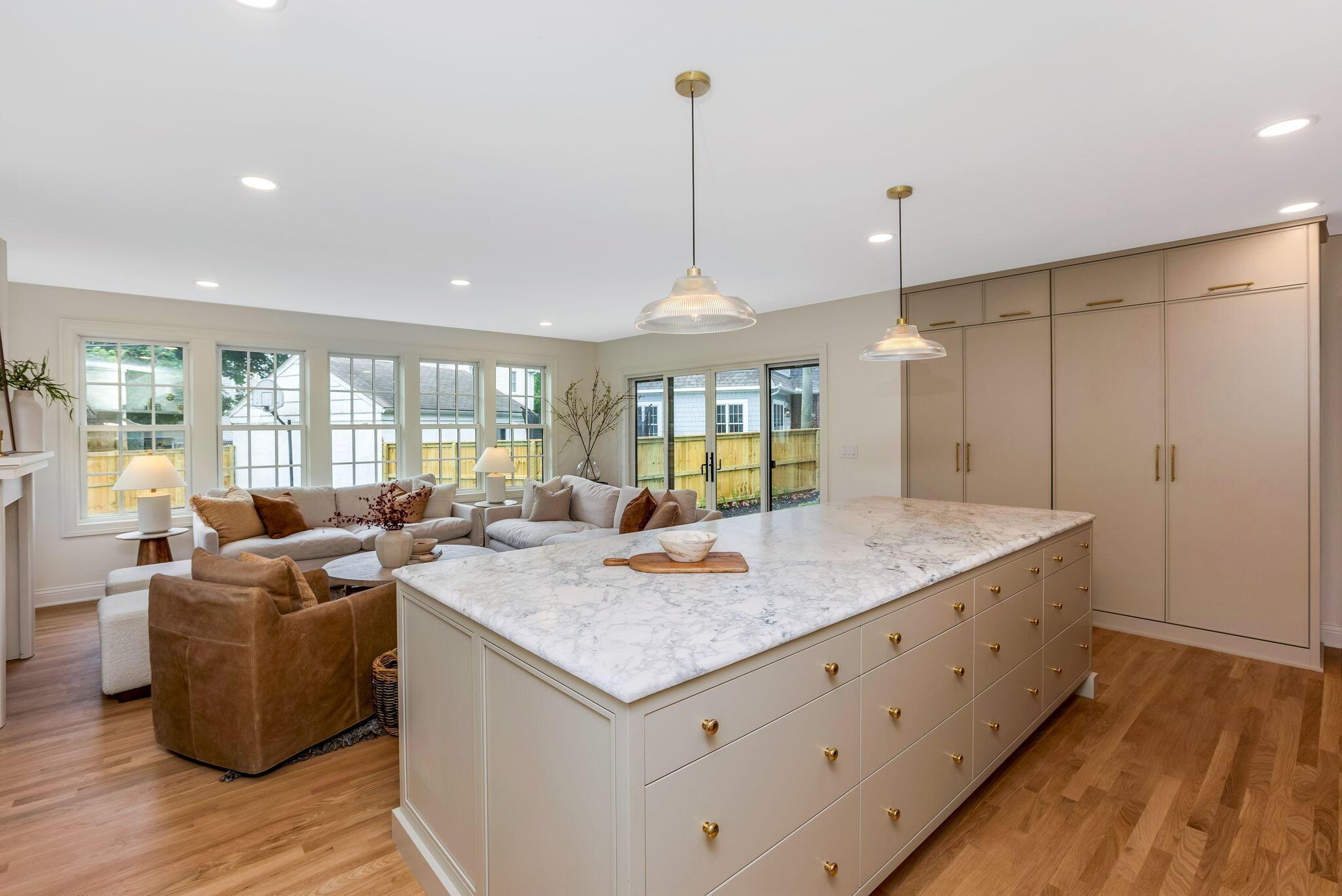 2015 Arlington Avenue