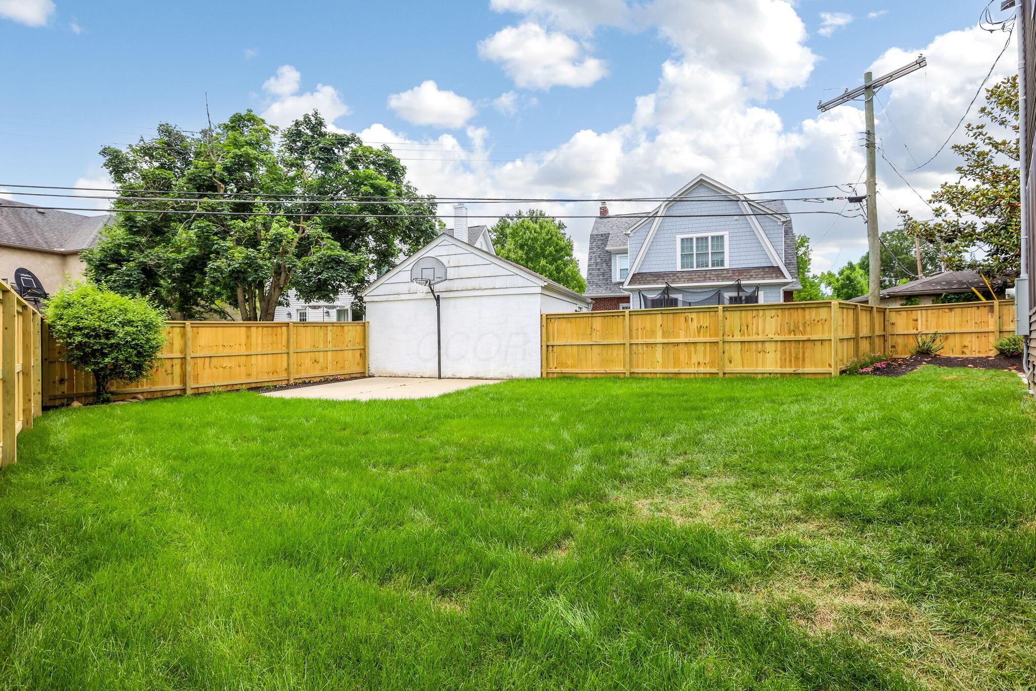 2015 Arlington Avenue