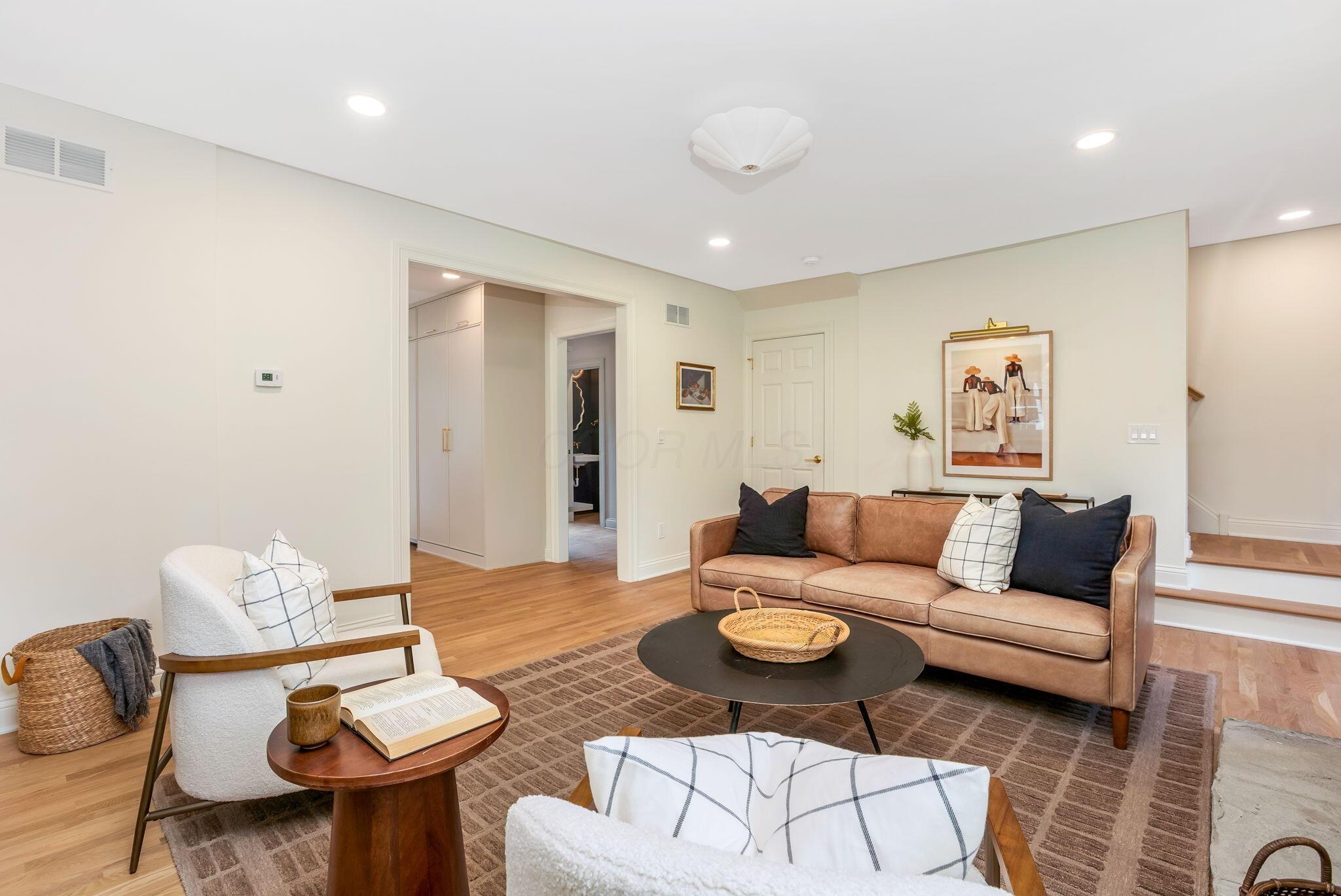 2015 Arlington Avenue
