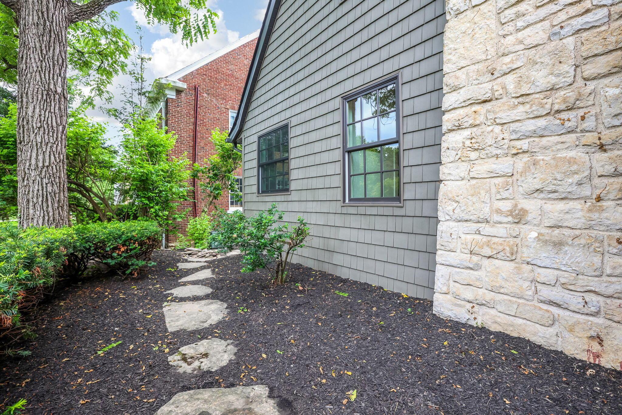 2015 Arlington Avenue
