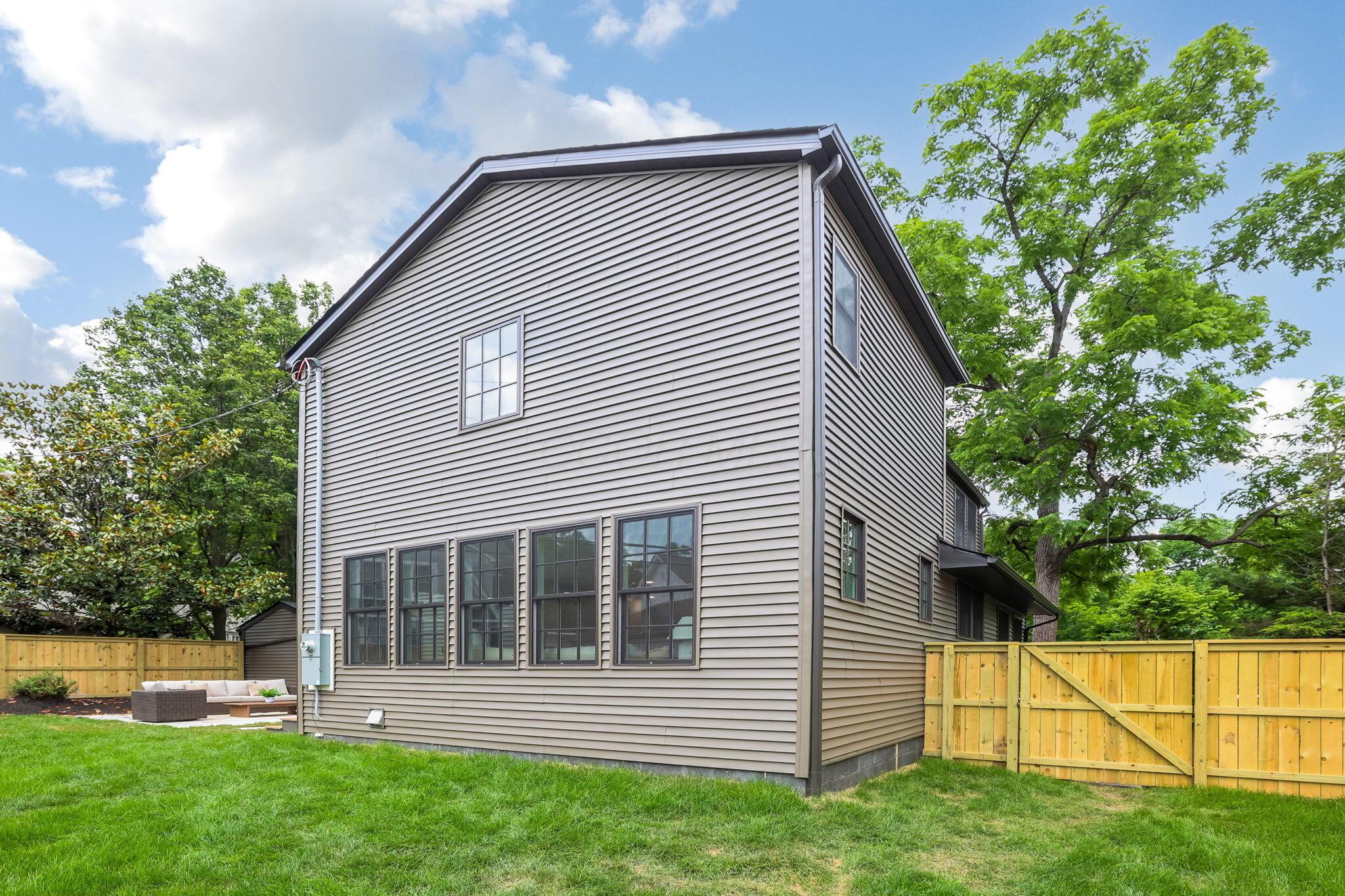 2015 Arlington Avenue