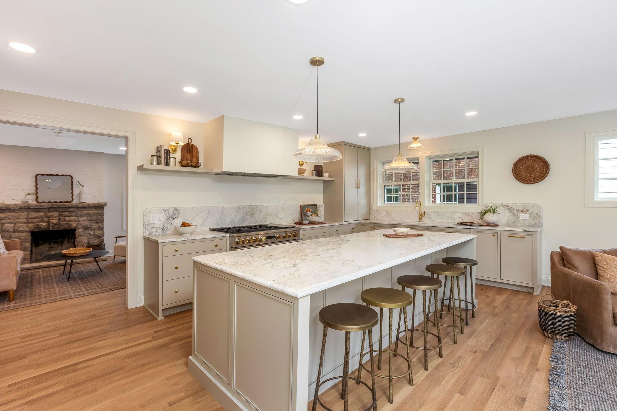 2015 Arlington Avenue