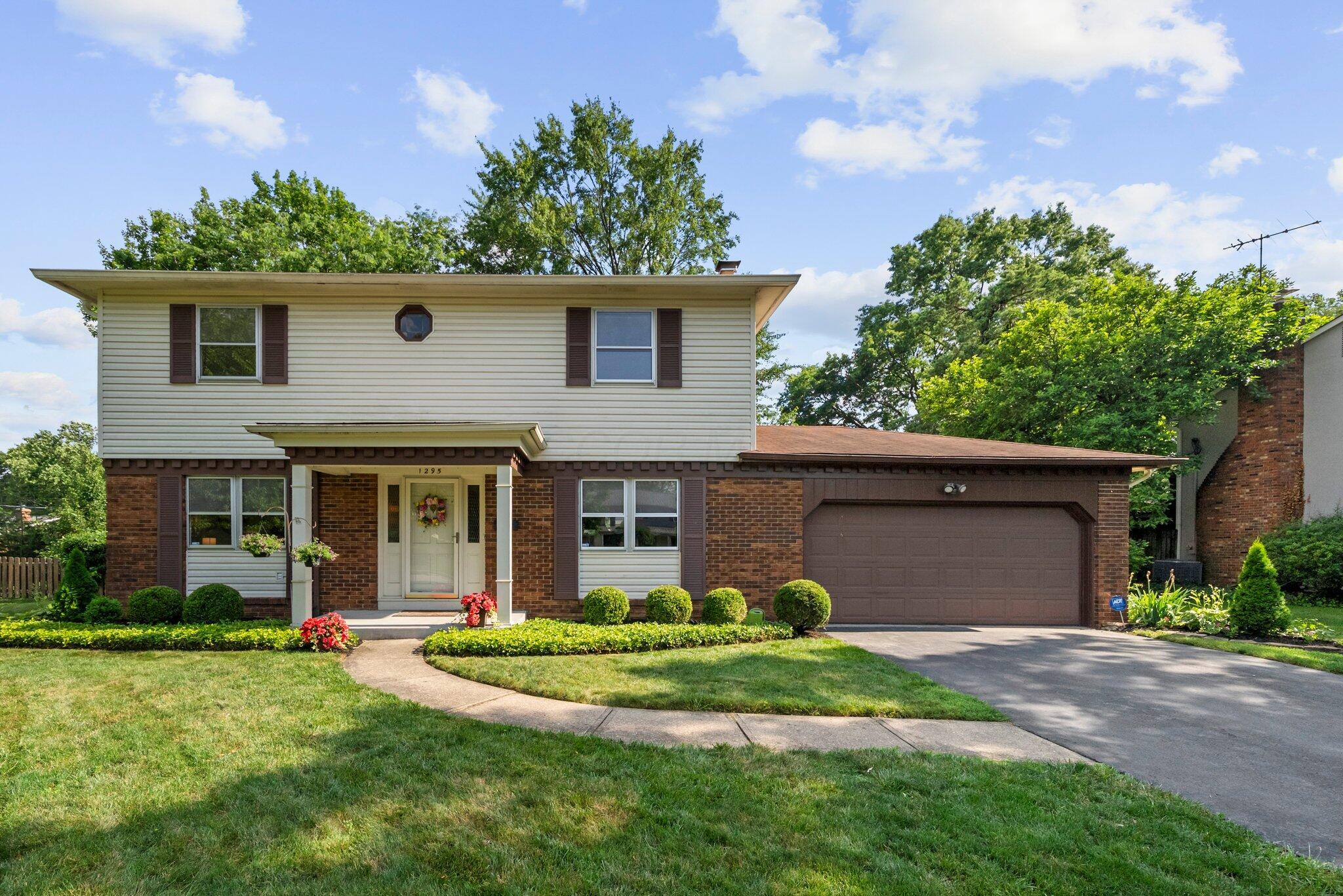 1295 Castleton Road N